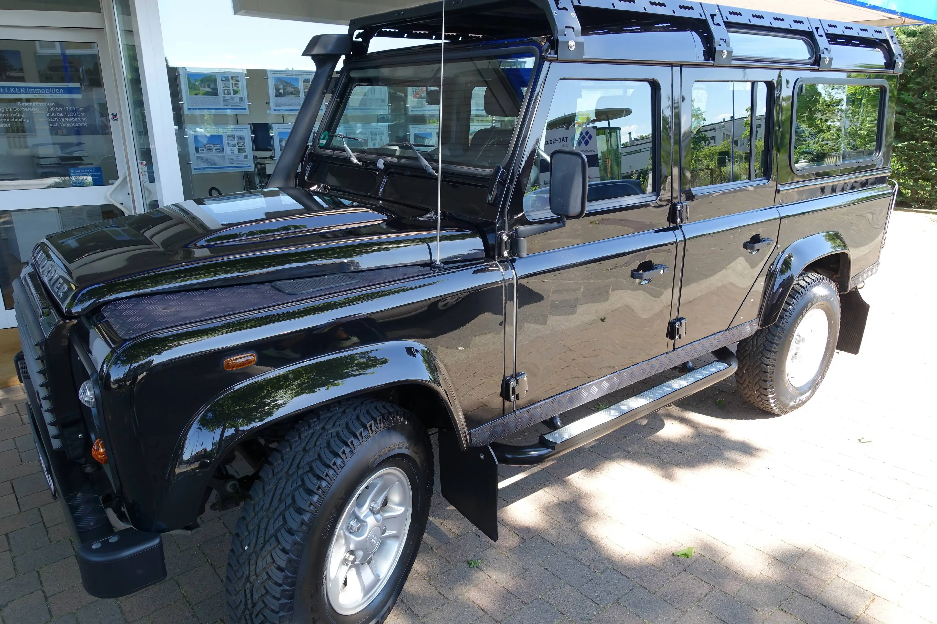 Land Rover Defender 110 E Station W. TD4 UNIKAT ORIGINAL *7.500KM !!! — photo 2