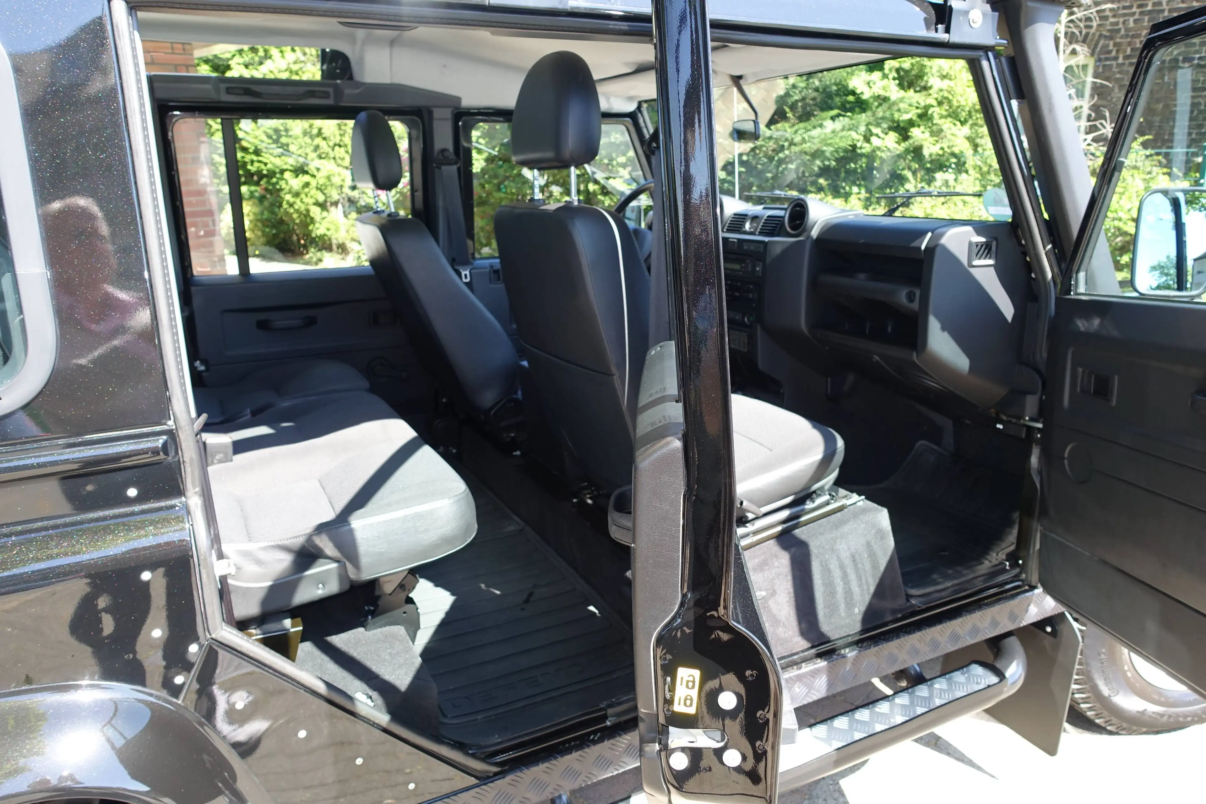 Land Rover Defender 110 E Station W. TD4 UNIKAT ORIGINAL *7.500KM !!! — photo 13