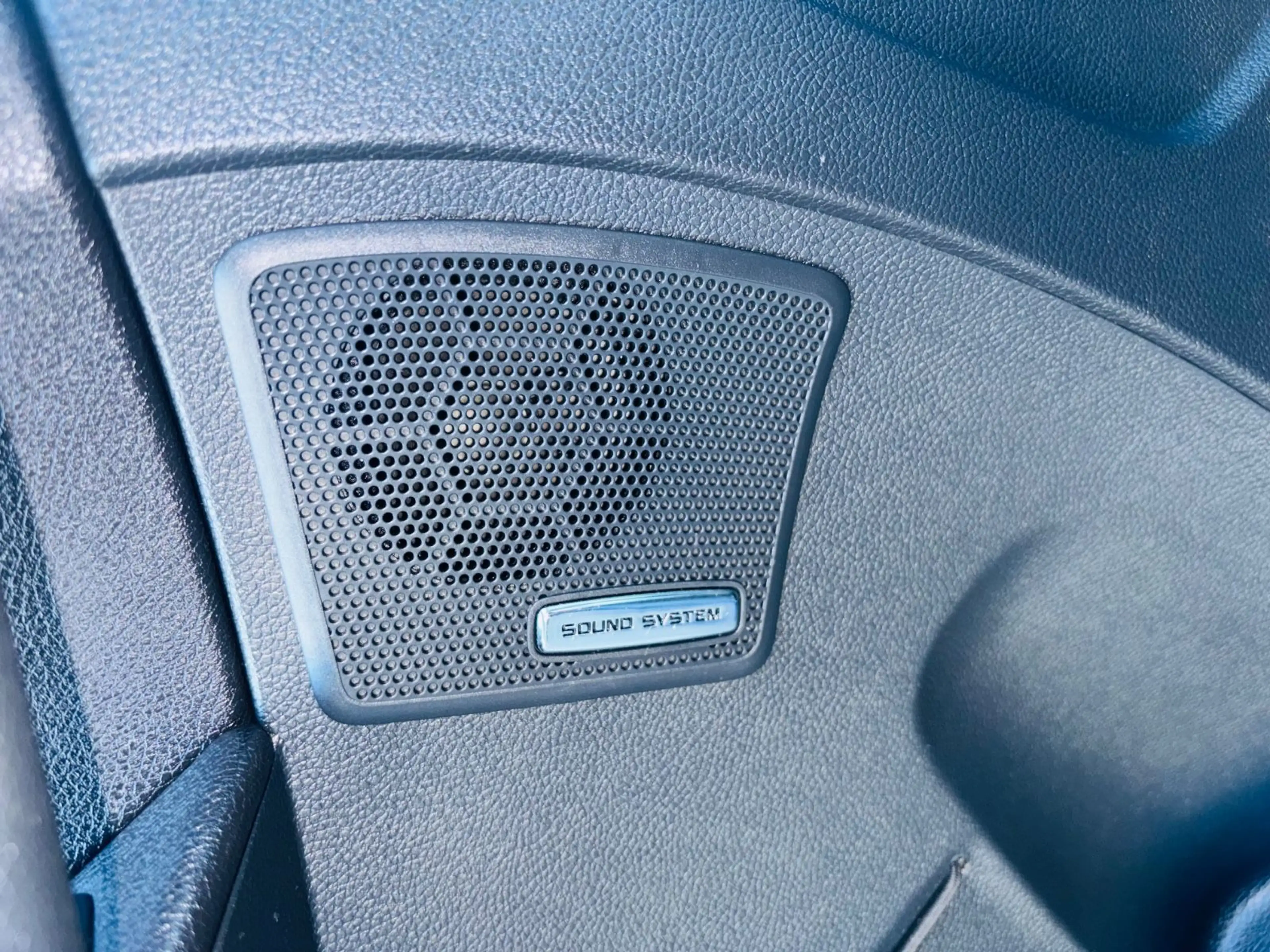 Skoda Yeti Drive DSG 4x4 NAVI,Allwetterreifen,AHK,TÜV — photo 10