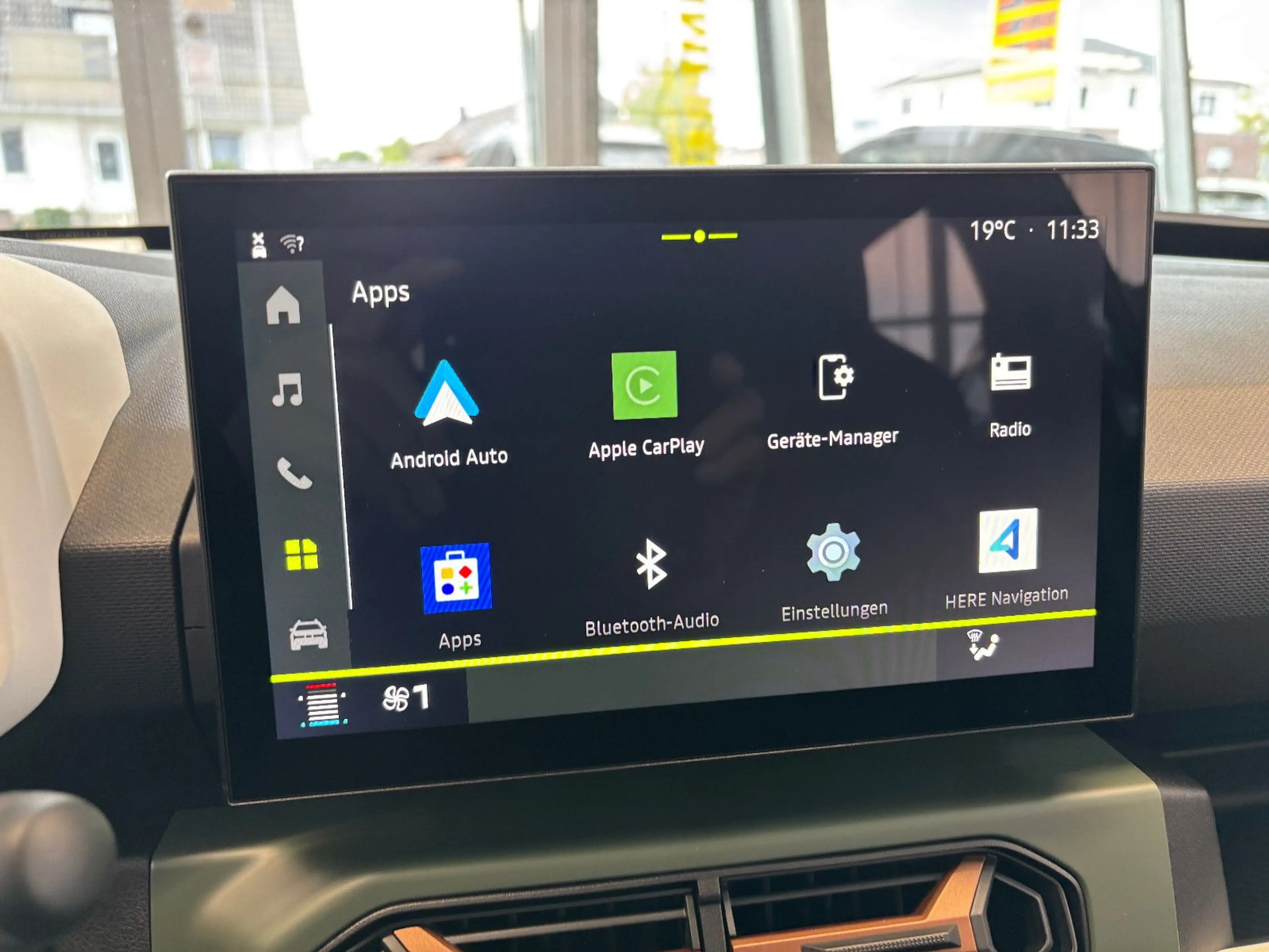 Dacia Spring Electric Extreme — photo 11