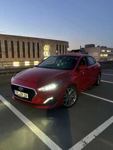 Imagine Hyundai i30 Trend
