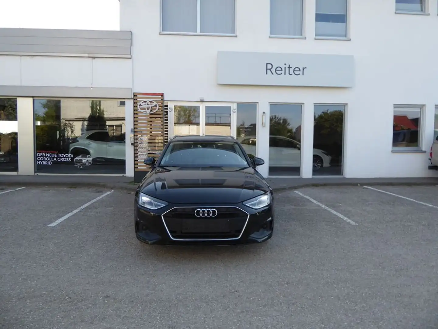Audi A4 Avant 30 TDI S-tronic *LED*AHK* Nero - 1