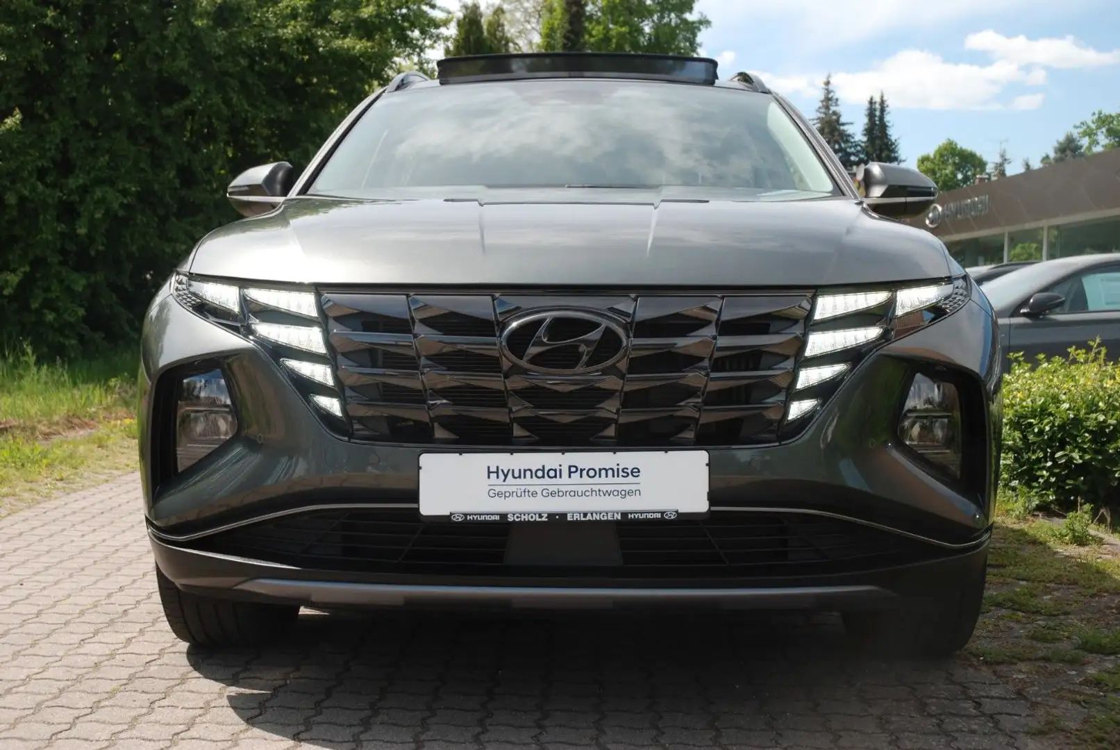 Hyundai TUCSON 1.6 T Plug-in 4WD DCT Pano ECS Assist WR Grau - 2
