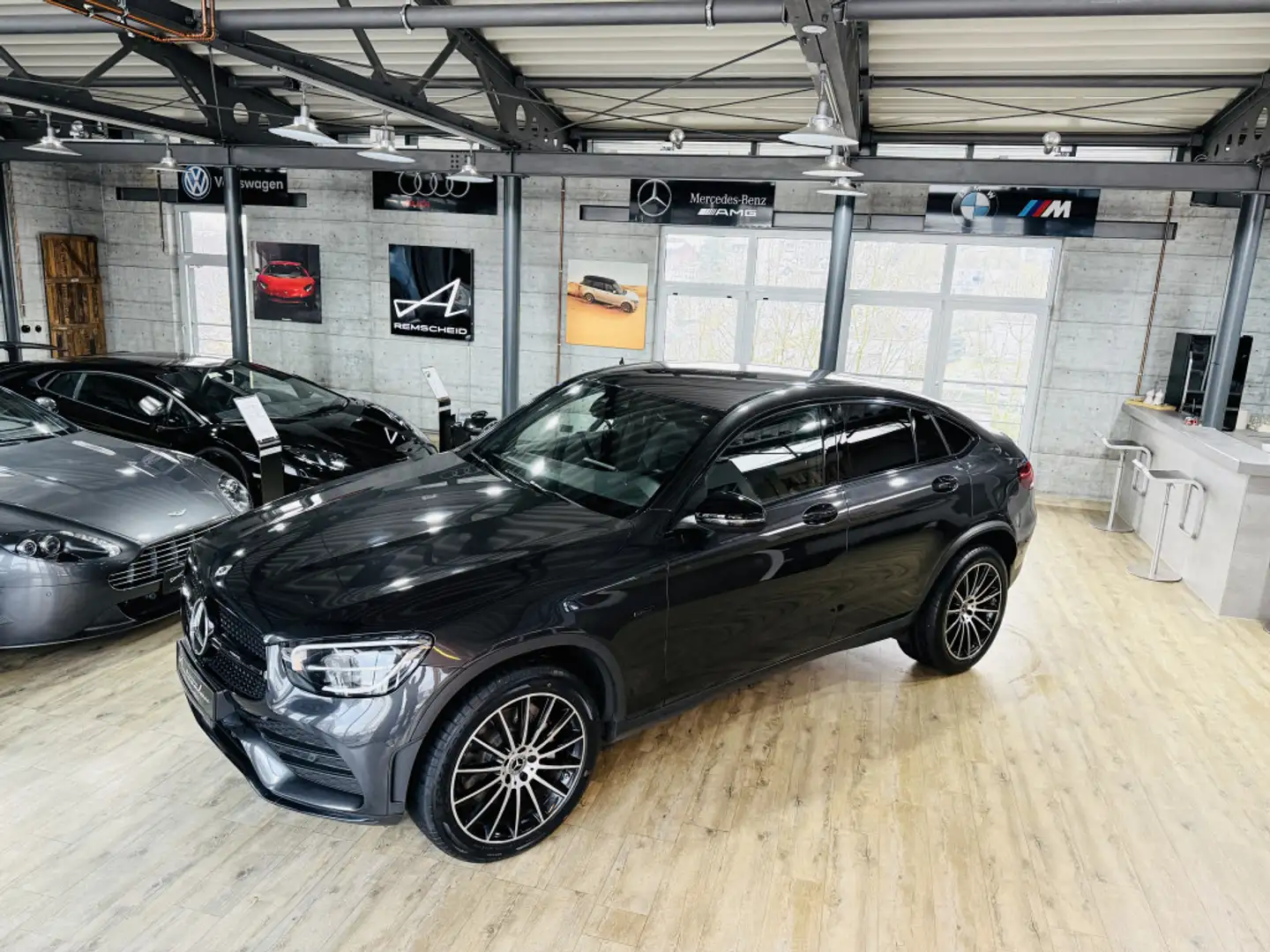 Mercedes-Benz GLC 300 e Coupé 4Matic AMG Line*VIRTUAL*KAM*LED* Gris - 2