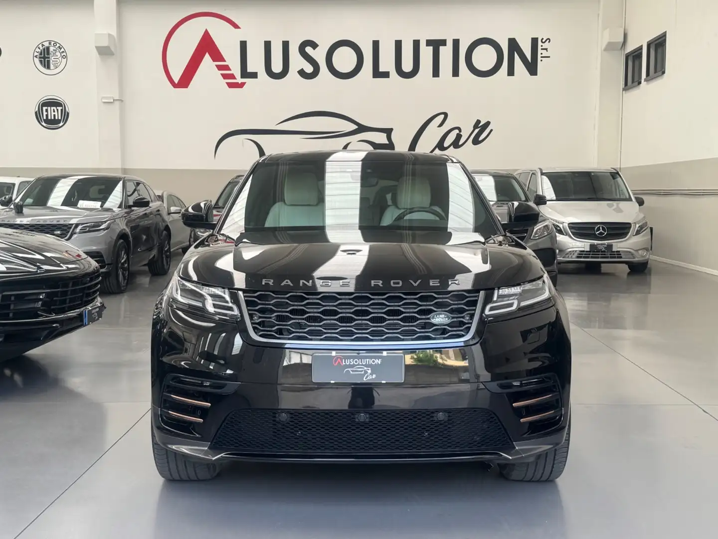 Land Rover Range Rover Velar Range Rover Velar 2.0D I4 240 CV R-Dynamic SE Schwarz - 2