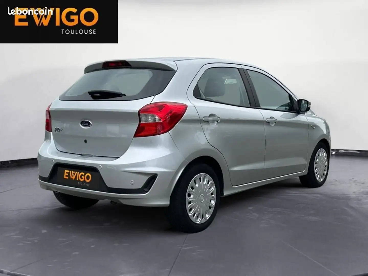 Ford Ka/Ka+ Ka+ + 1.2 85CV ULTIMATE Gris - 2