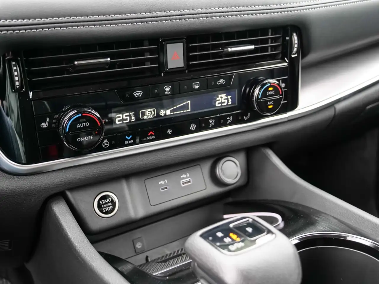 Nissan X-Trail N-Connecta 1.5 VC-T MHEV 163PS EU6 5-Sitzer 12