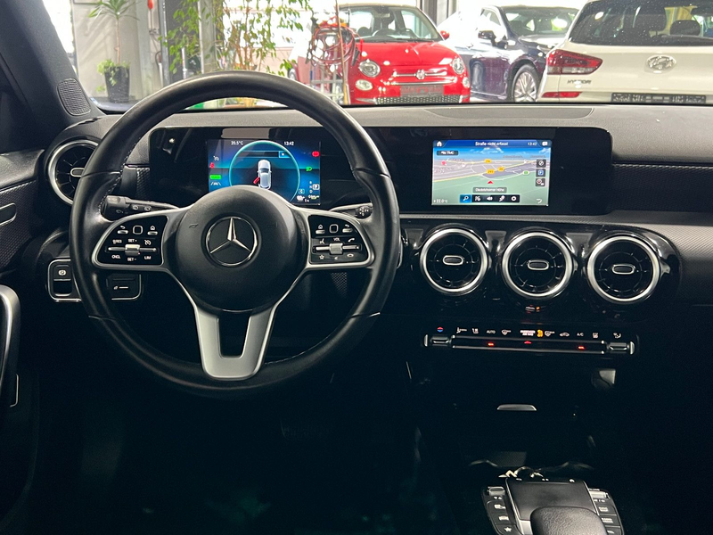 Mercedes-Benz A 250 e Automatik **Navi*LED*SHZ*PDC*Temp** — photo 11