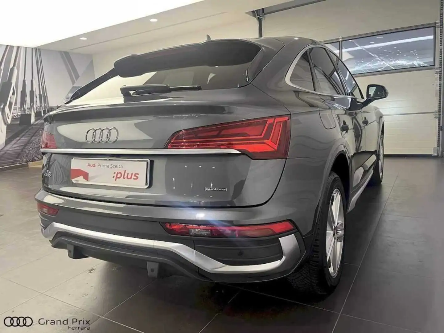 Audi Q5 SPB 40 TDI quattro S tronic S line Grigio - 2