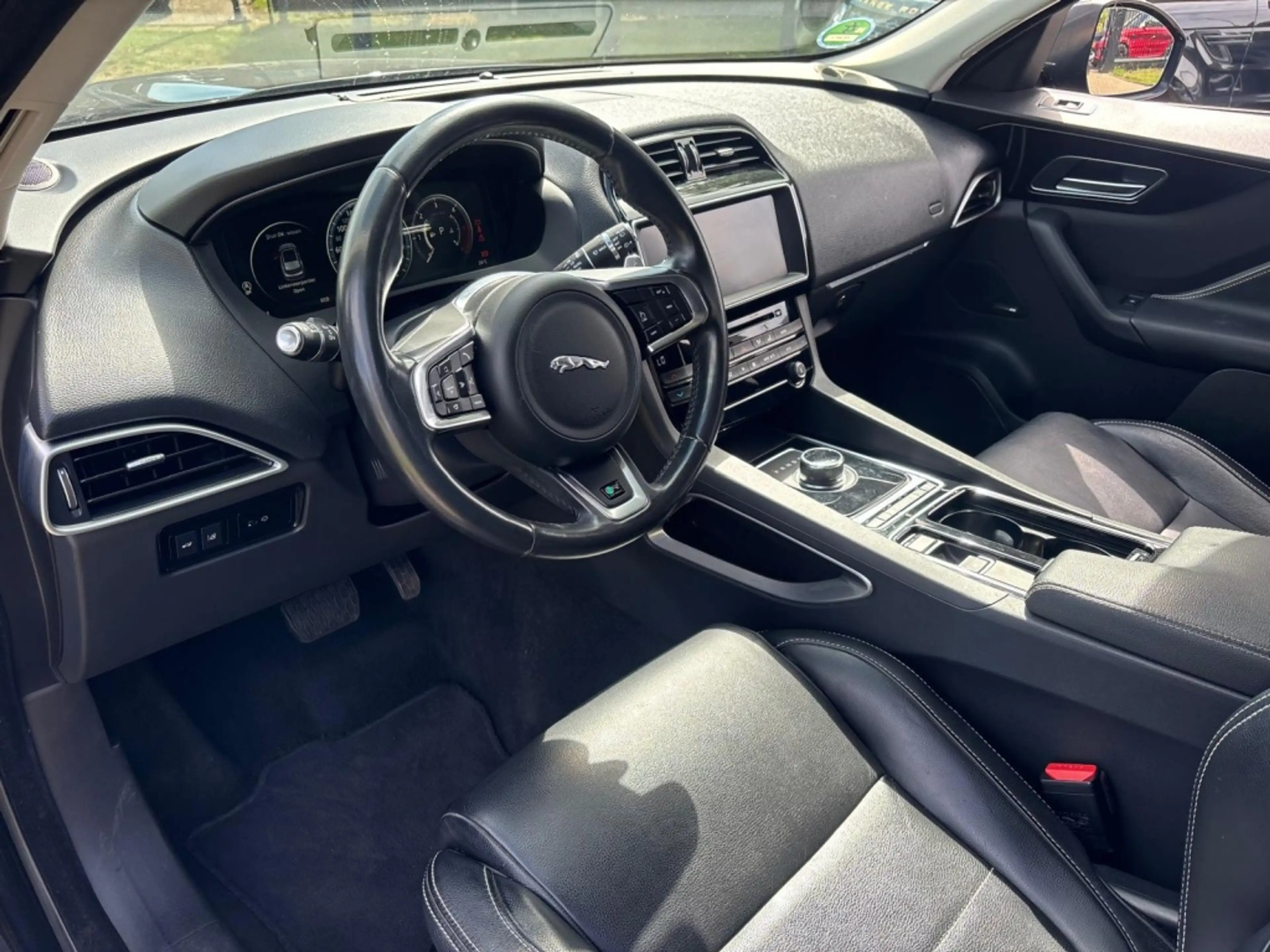 Jaguar F-Pace 2.0 Portfolio AWD 25d 2017 EXPORTPRIJS EX BPM — photo 7