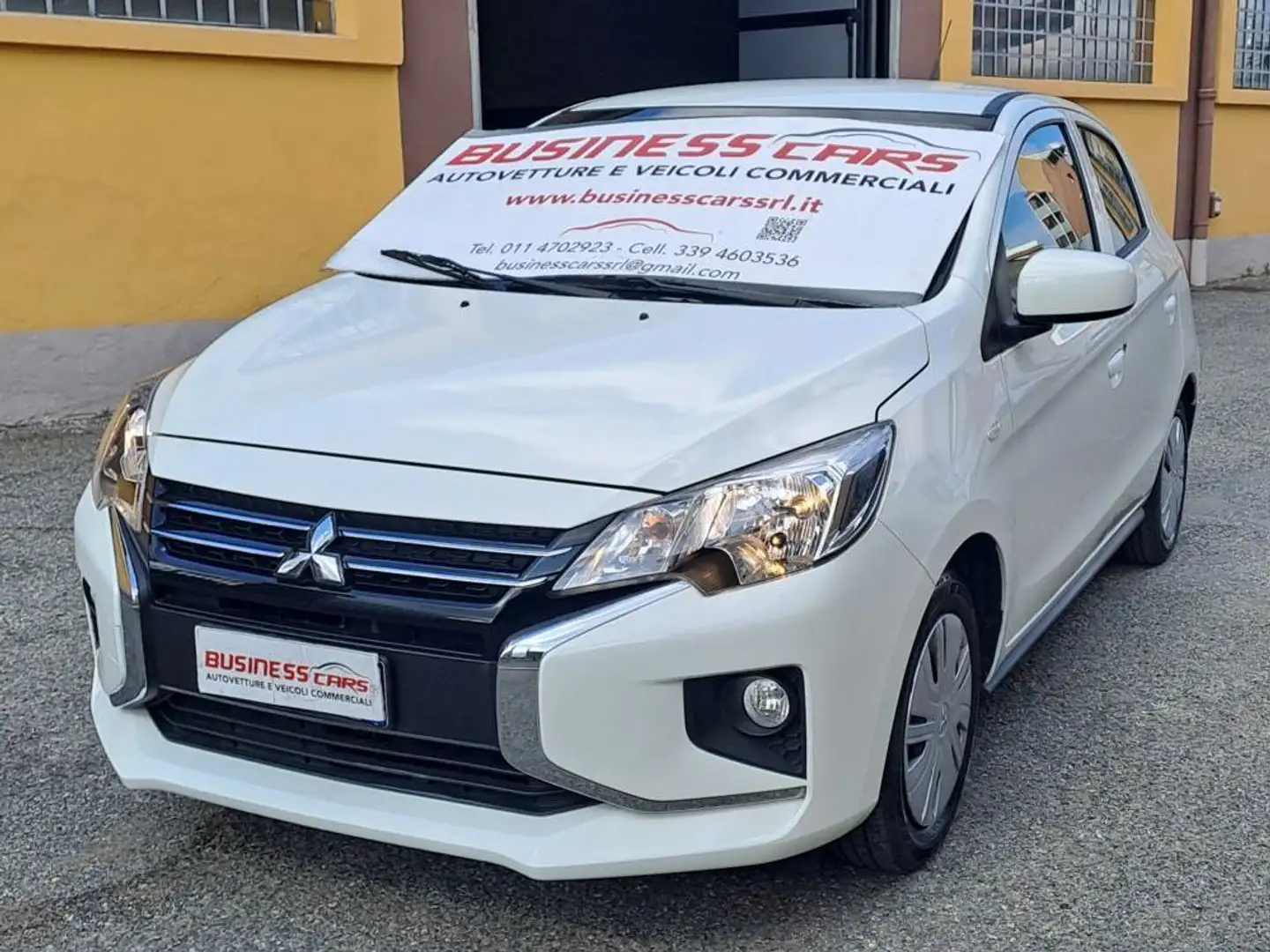 Mitsubishi Space Star 1.2 71 CV INVITE KM. 19.000-AUTO PER NEOPATENTATI Bianco - 1