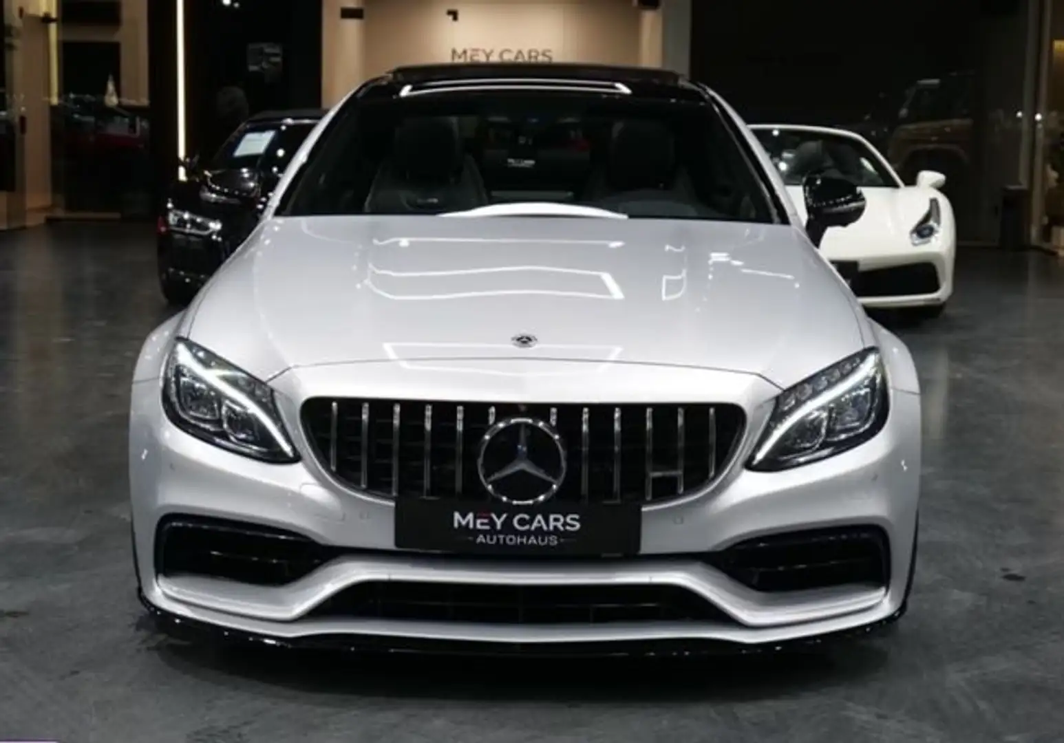 Mercedes-Benz C 63 AMG Cabrio 7G Plus Plateado - 2