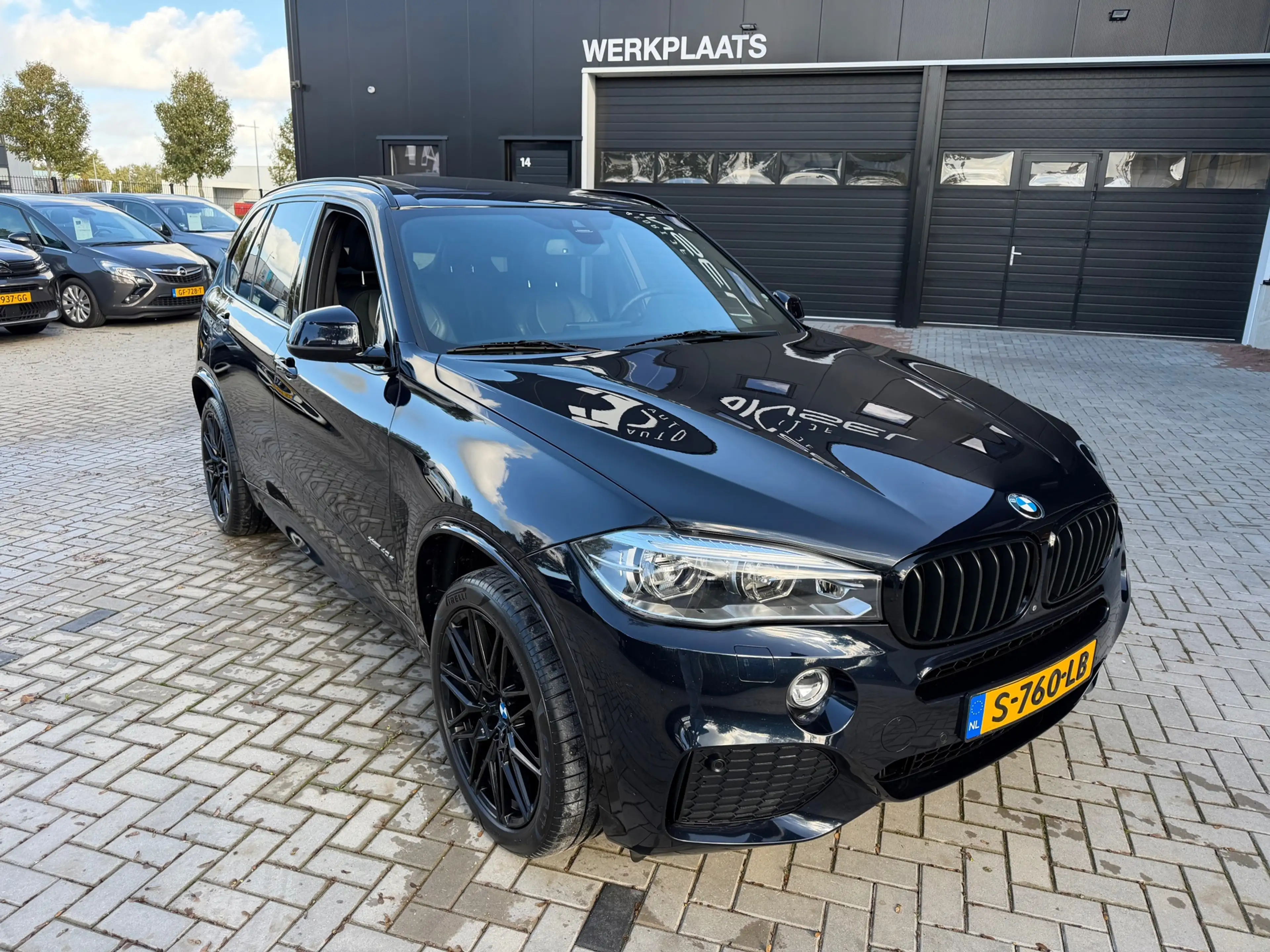 BMW X5 XDrive40e High Executive M Sport / Panorama / Harm — photo 4