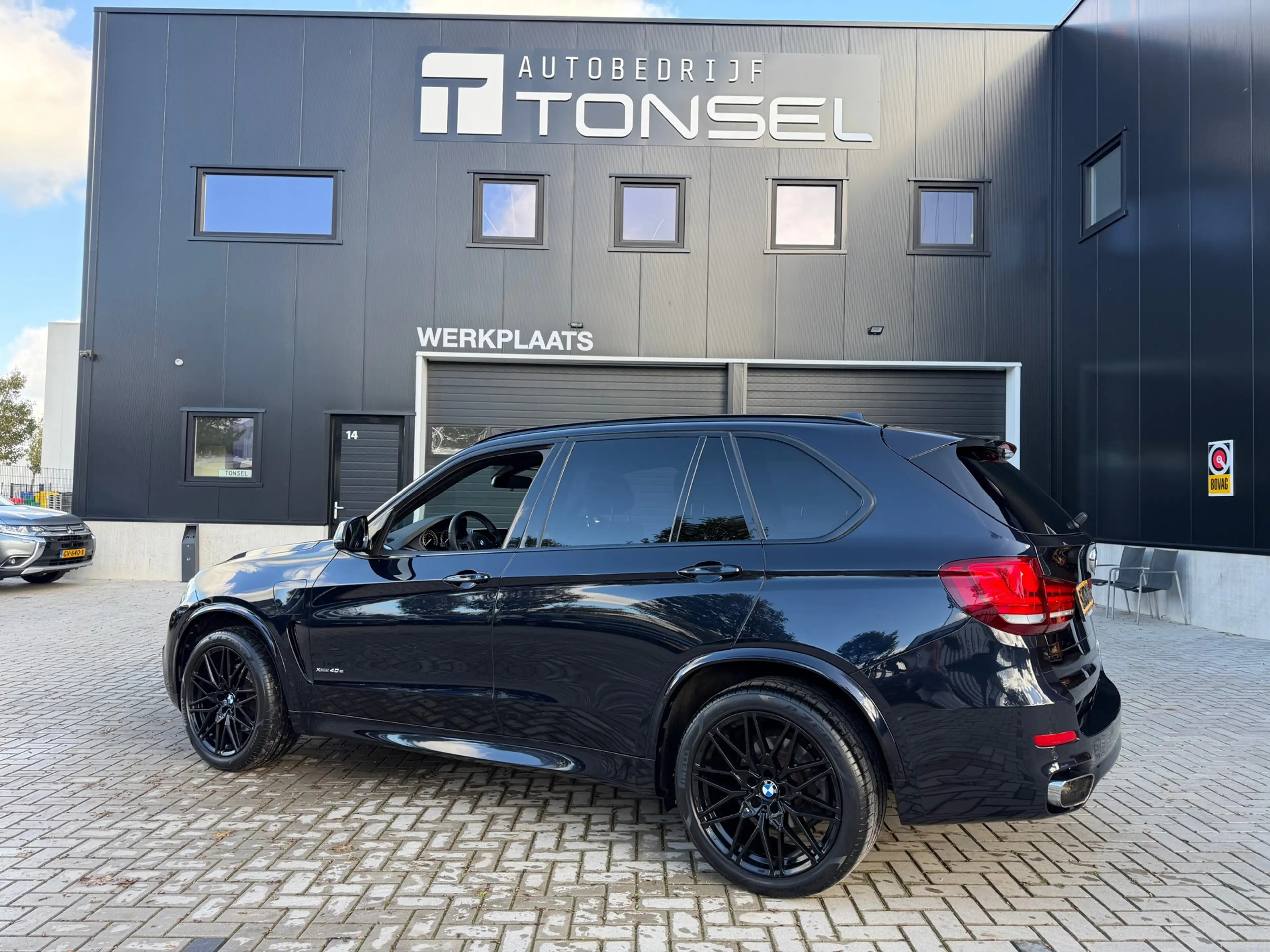 BMW X5 XDrive40e High Executive M Sport / Panorama / Harm — photo 3