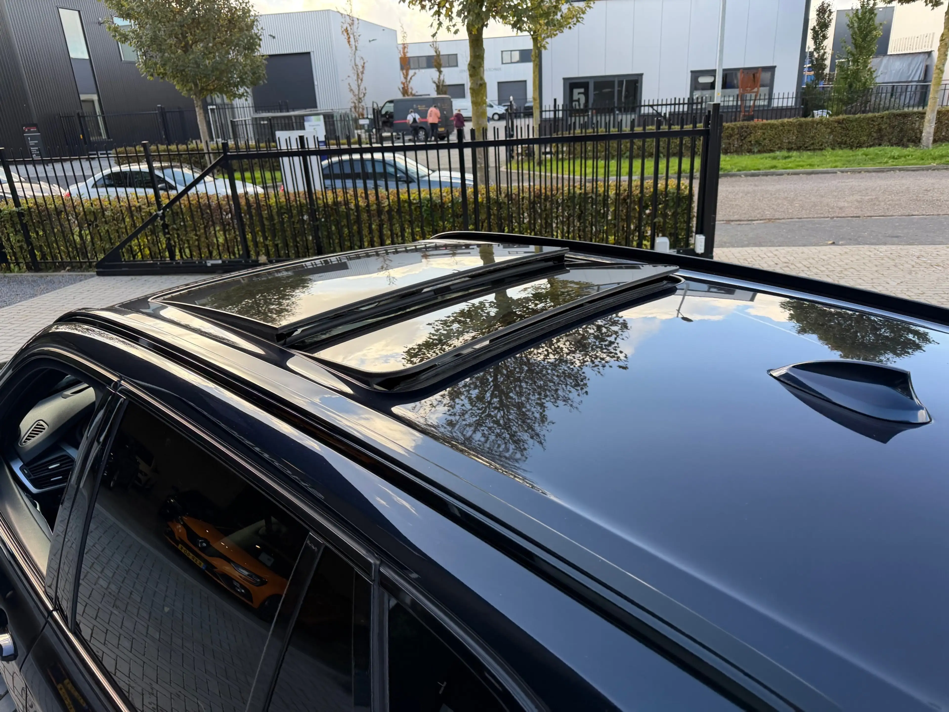 BMW X5 XDrive40e High Executive M Sport / Panorama / Harm — photo 10