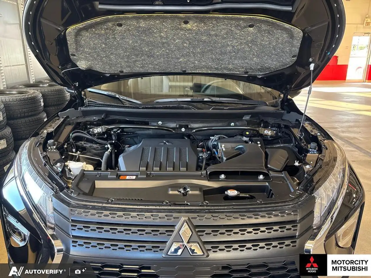 Mitsubishi Eclipse Cross снимка Mitsubishi Eclipse Cross