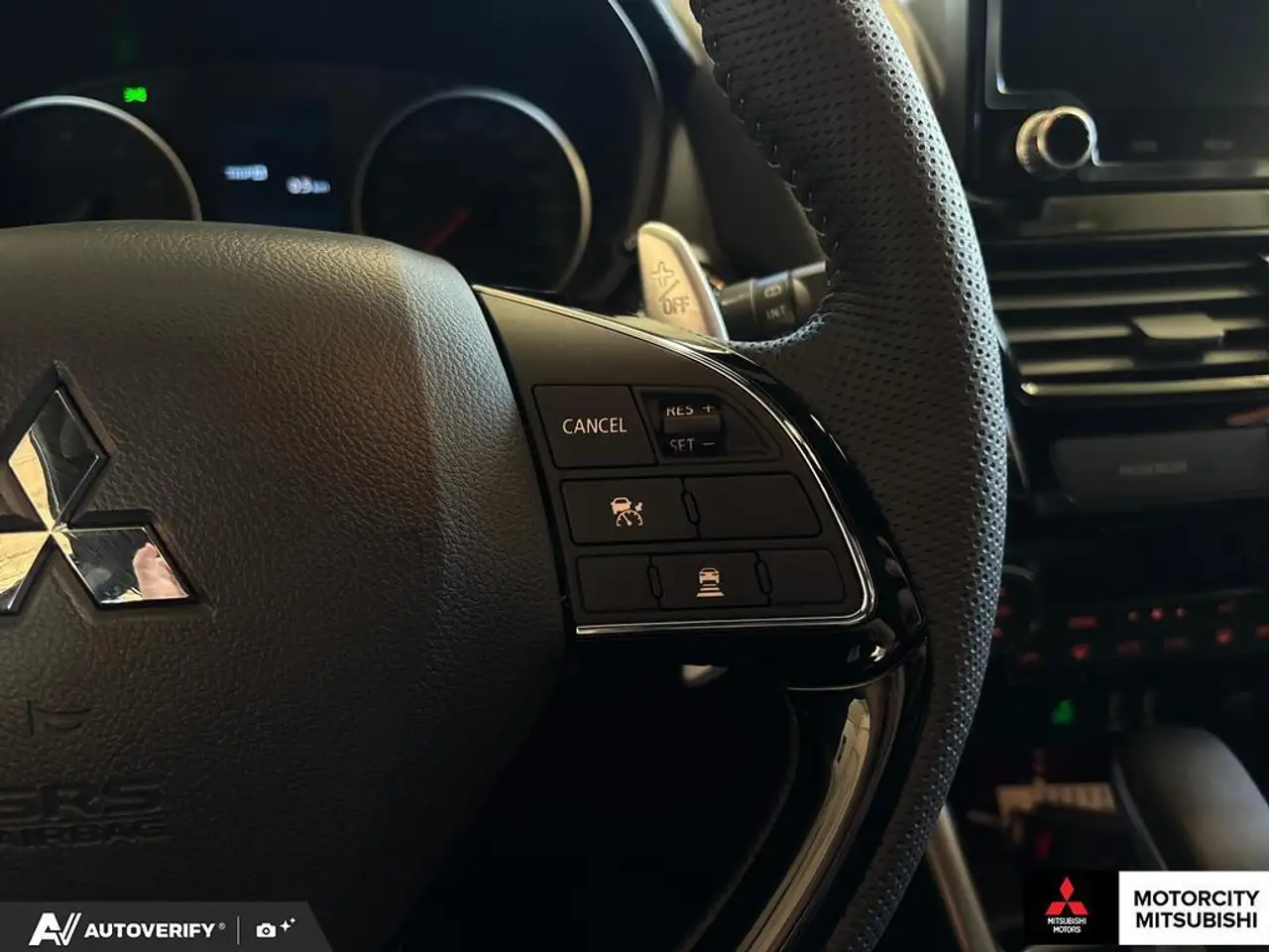 Mitsubishi Eclipse Cross снимка Mitsubishi Eclipse Cross