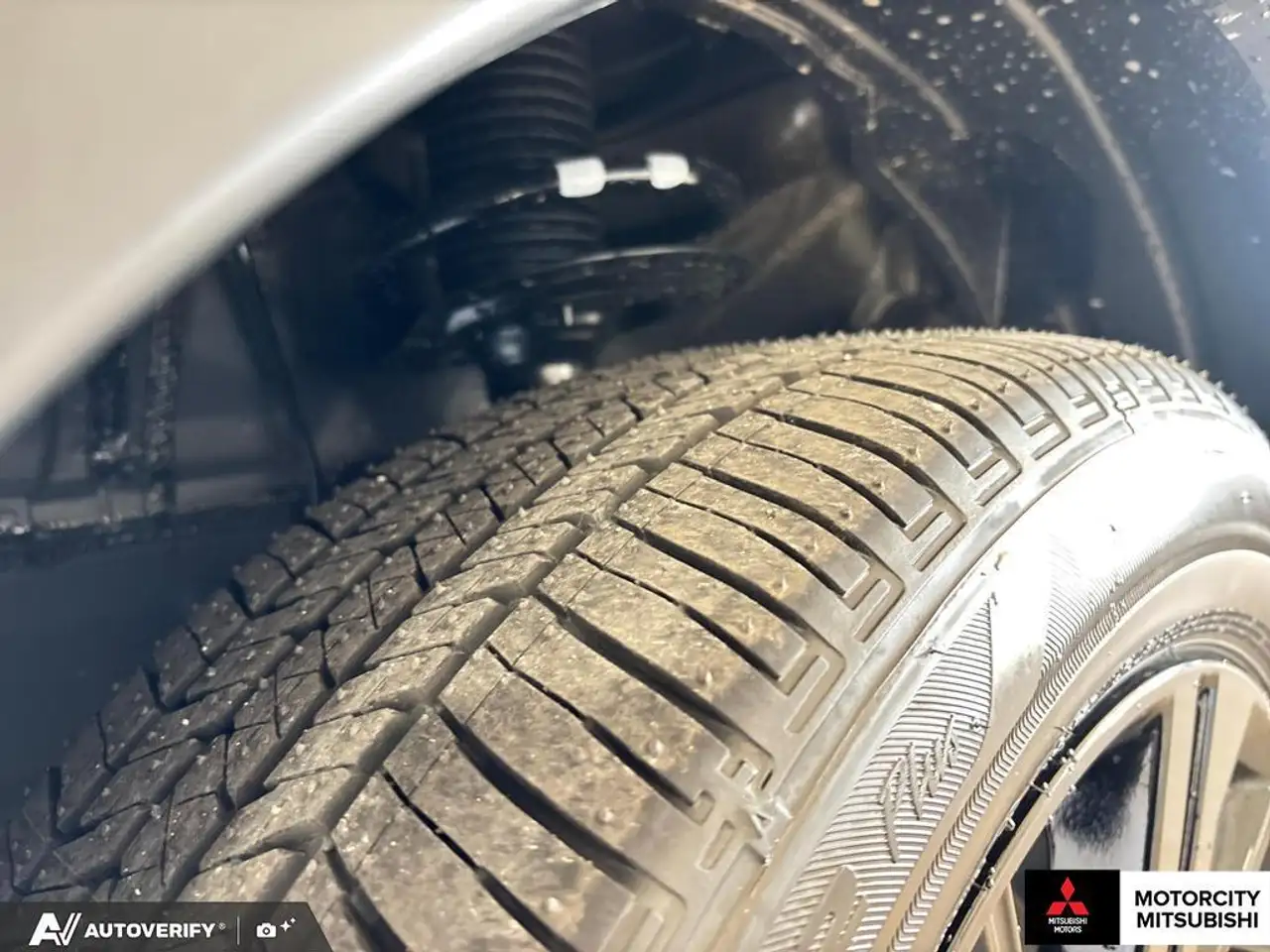 Mitsubishi Eclipse Cross снимка Mitsubishi Eclipse Cross