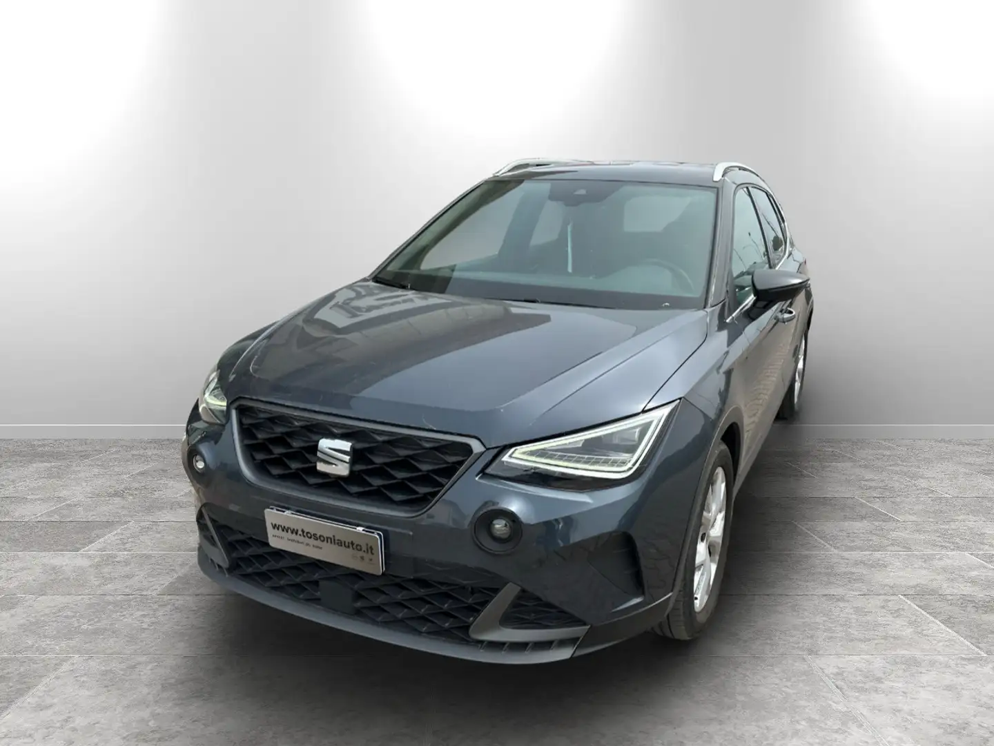 SEAT Arona 1.0 ecotsi FR 95cv Grigio - 1
