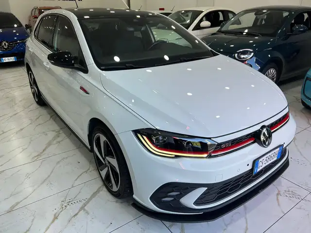 Volkswagen Polo view 6