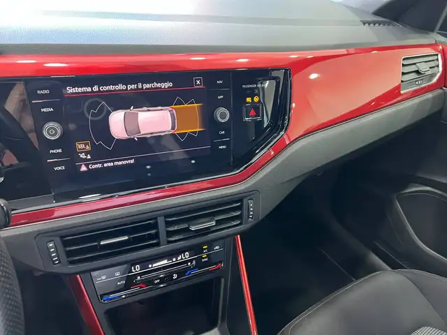 Volkswagen Polo view 11