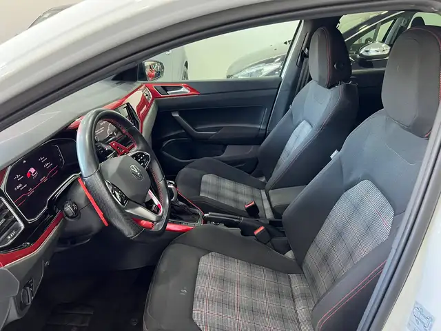 Volkswagen Polo view 9
