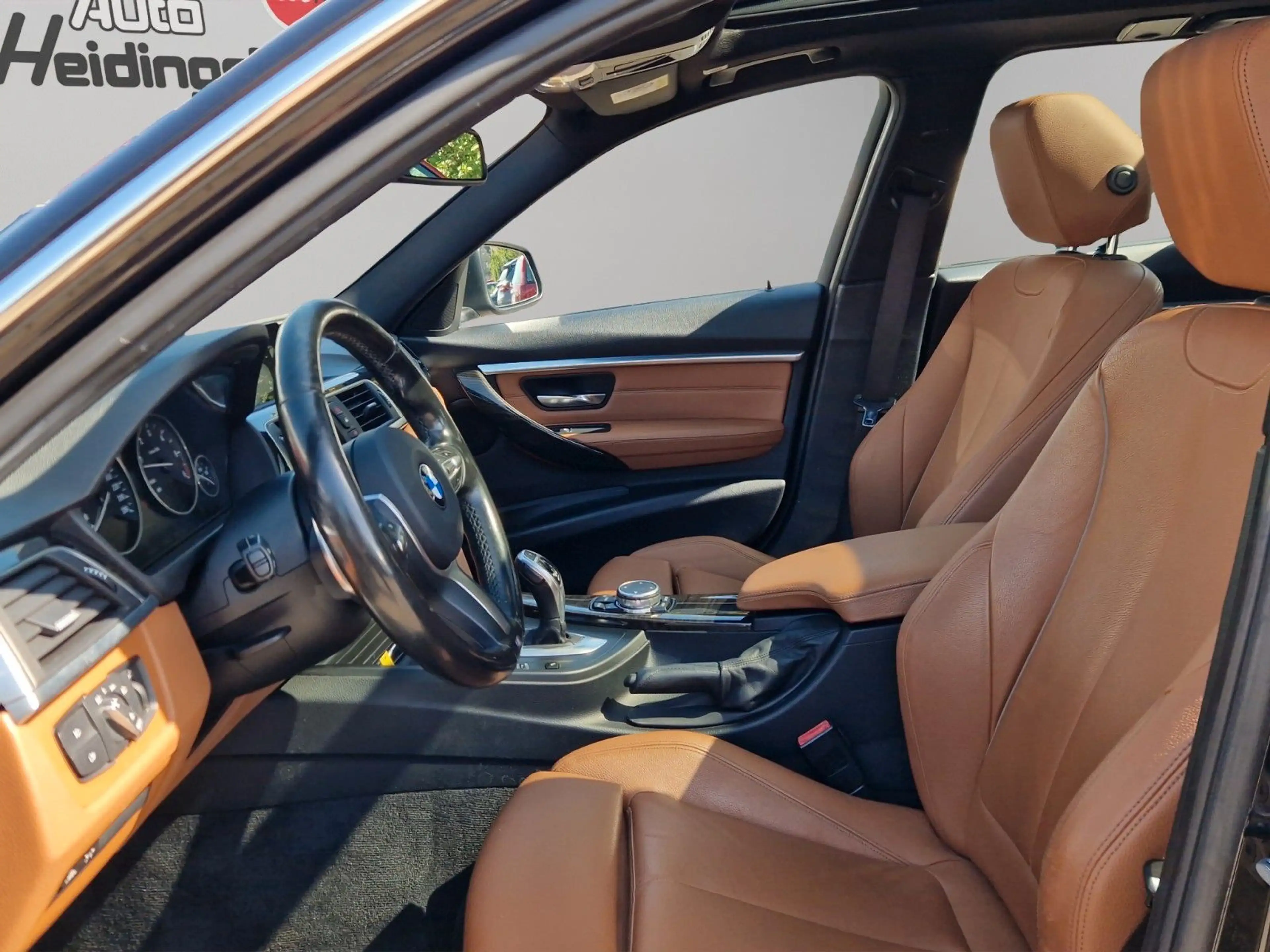 BMW 330 d Touring Luxury Line, RFK, PDC, Schiebedach — photo 11