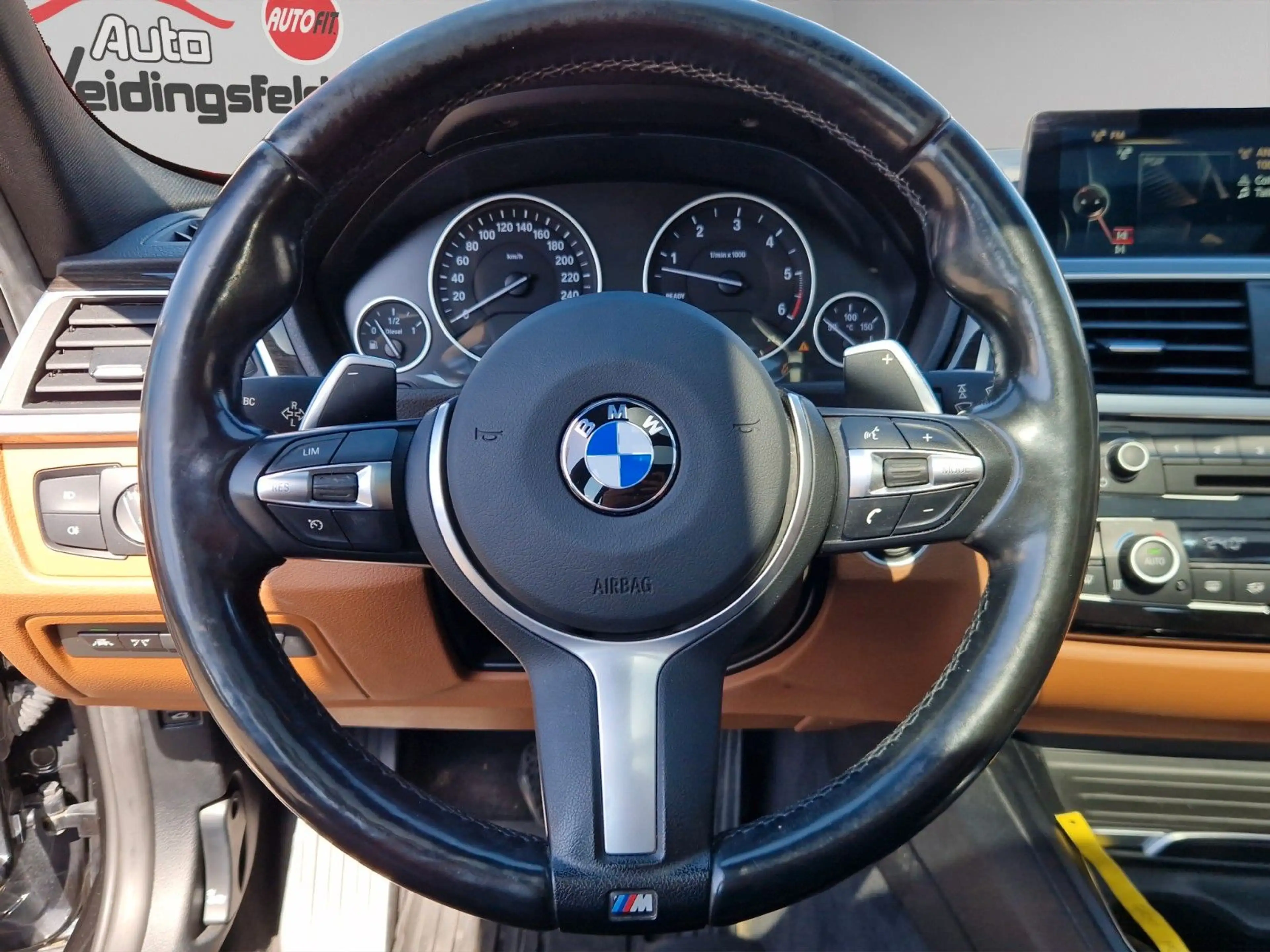 BMW 330 d Touring Luxury Line, RFK, PDC, Schiebedach — photo 12