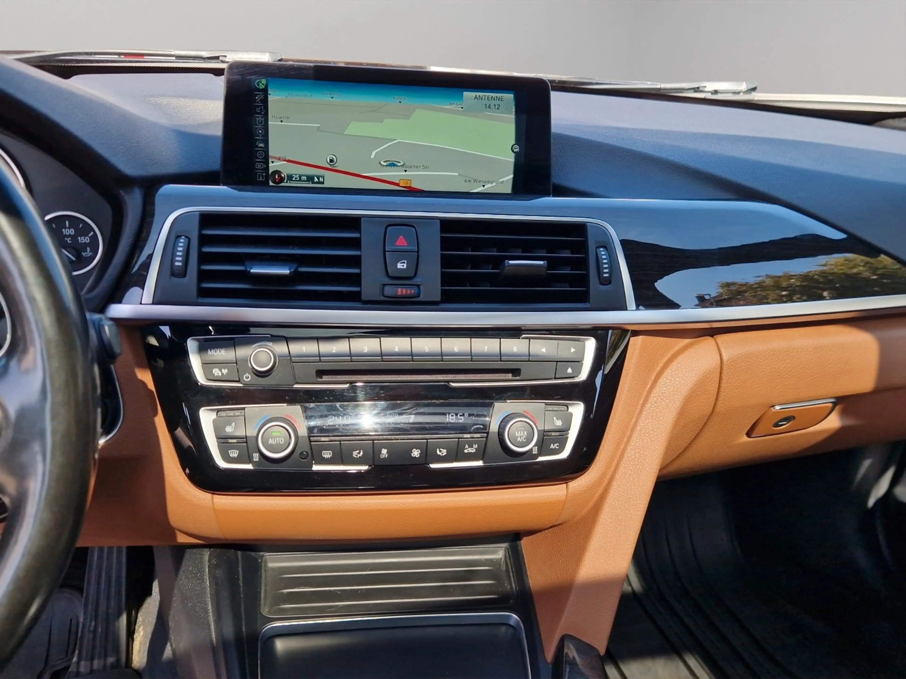 BMW 330 d Touring Luxury Line, RFK, PDC, Schiebedach — photo 15