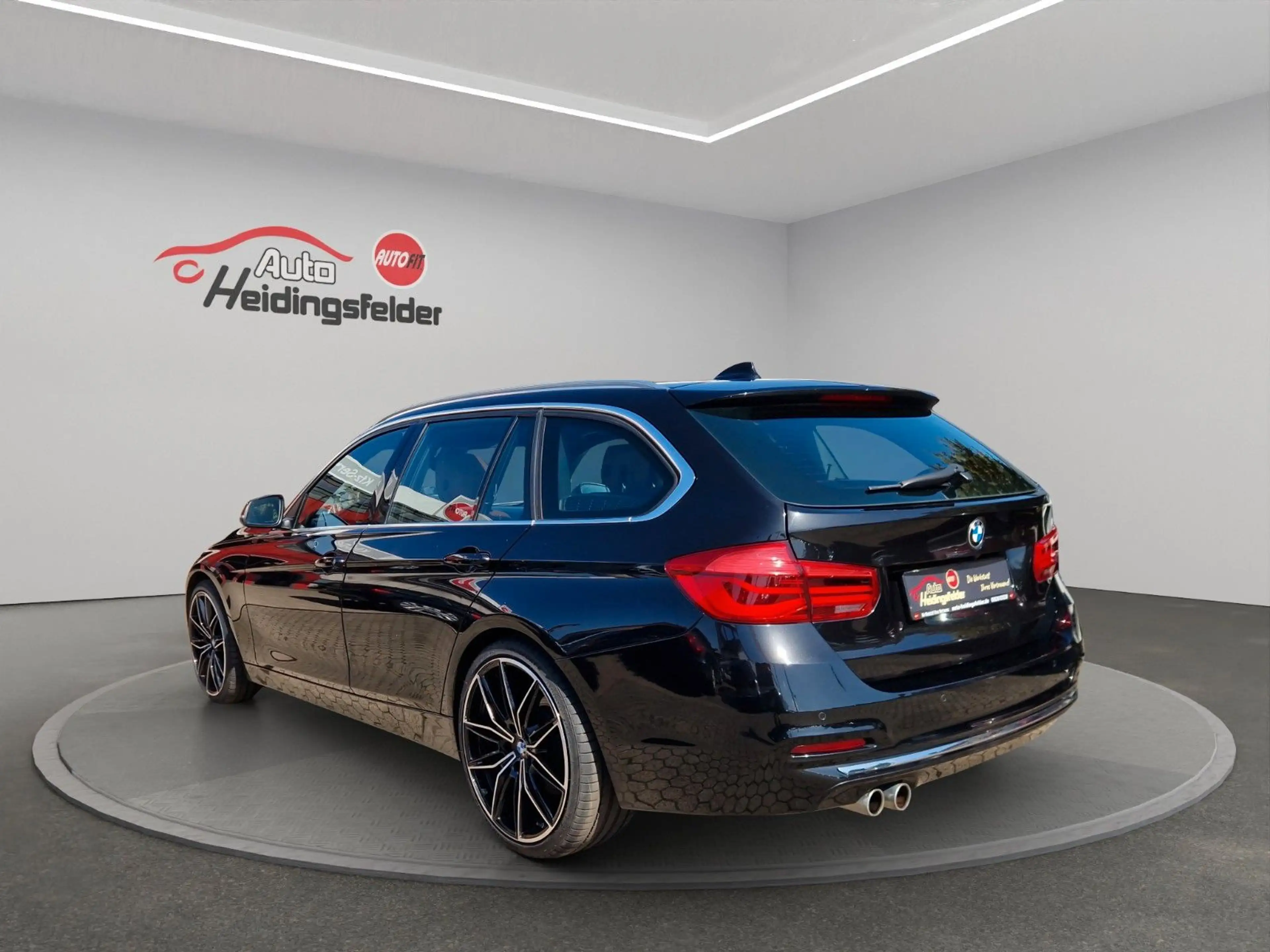 BMW 330 d Touring Luxury Line, RFK, PDC, Schiebedach — photo 3