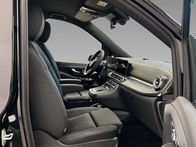 Mercedes-Benz V 300 view 14