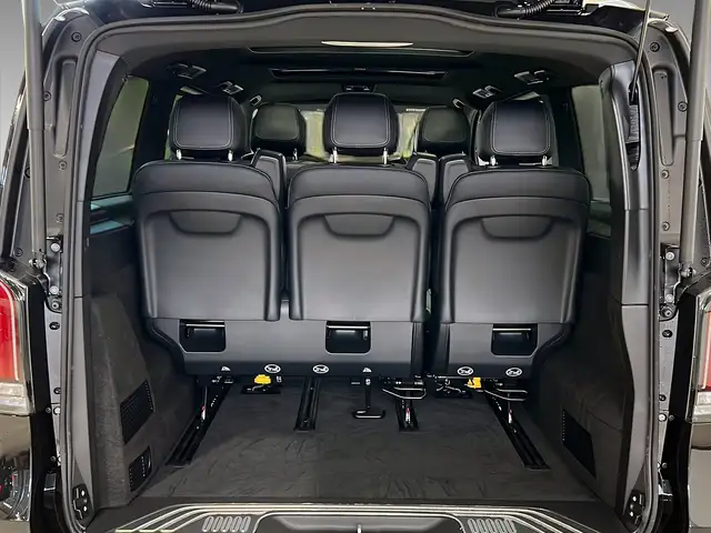 Mercedes-Benz V 300 view 6