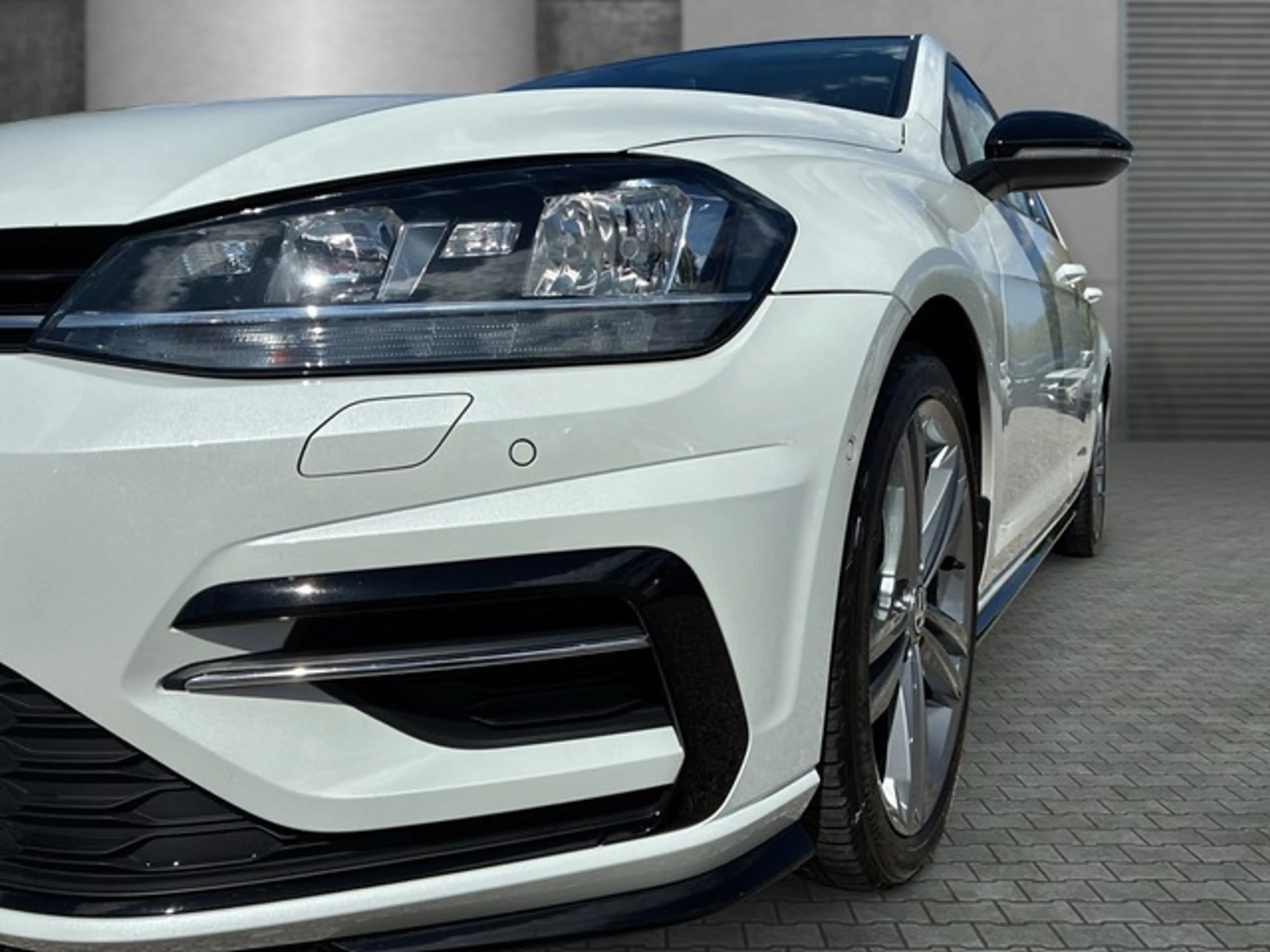 Volkswagen Golf VII Lim. IQ.DRIVE 1.5 TSI DSG*AHK*NAVI* — photo 9