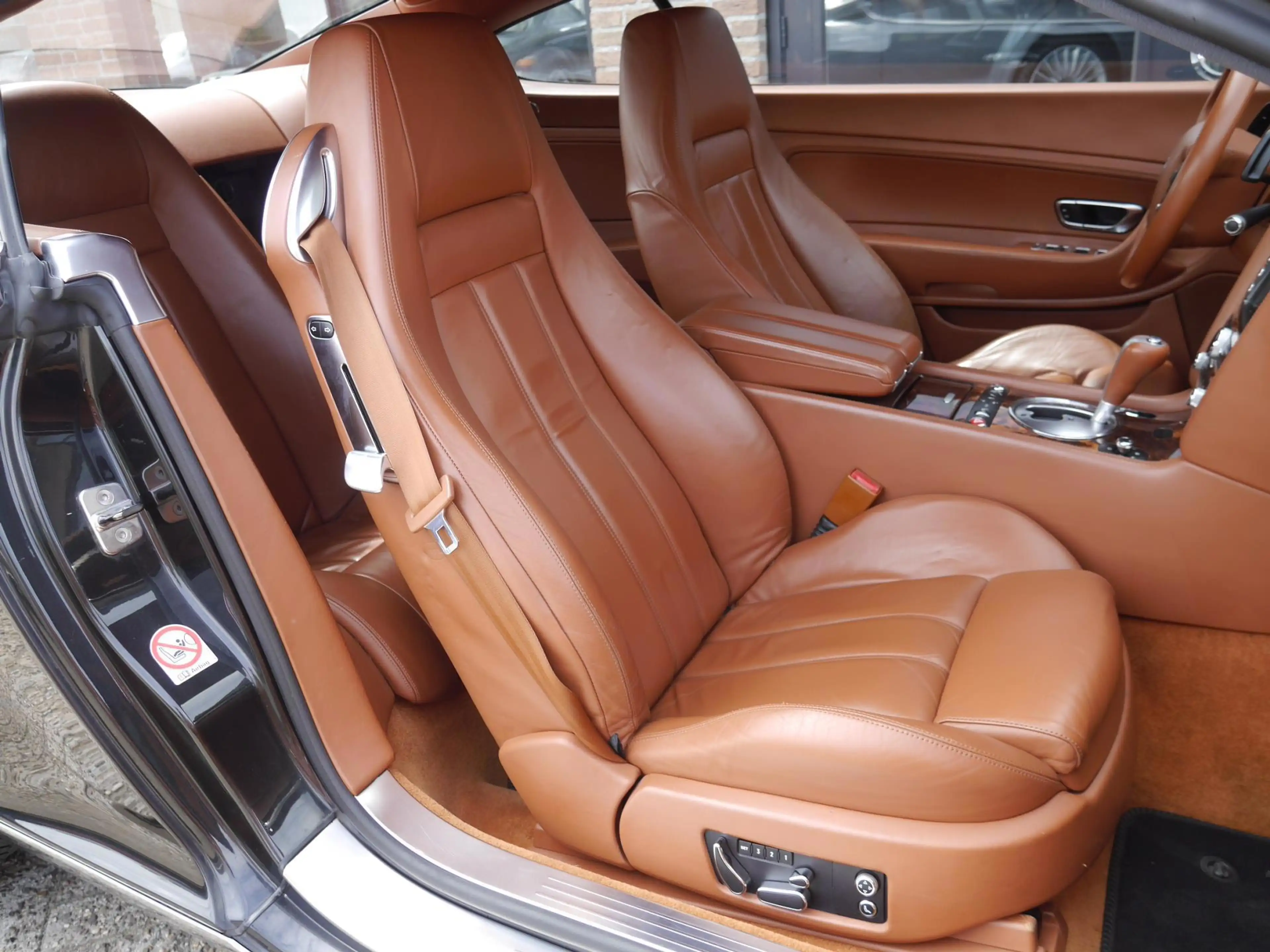 Bentley Continental GT 6.0 W12 Origineel NL 154000KM !!! Fiscaal vriendel — photo 6