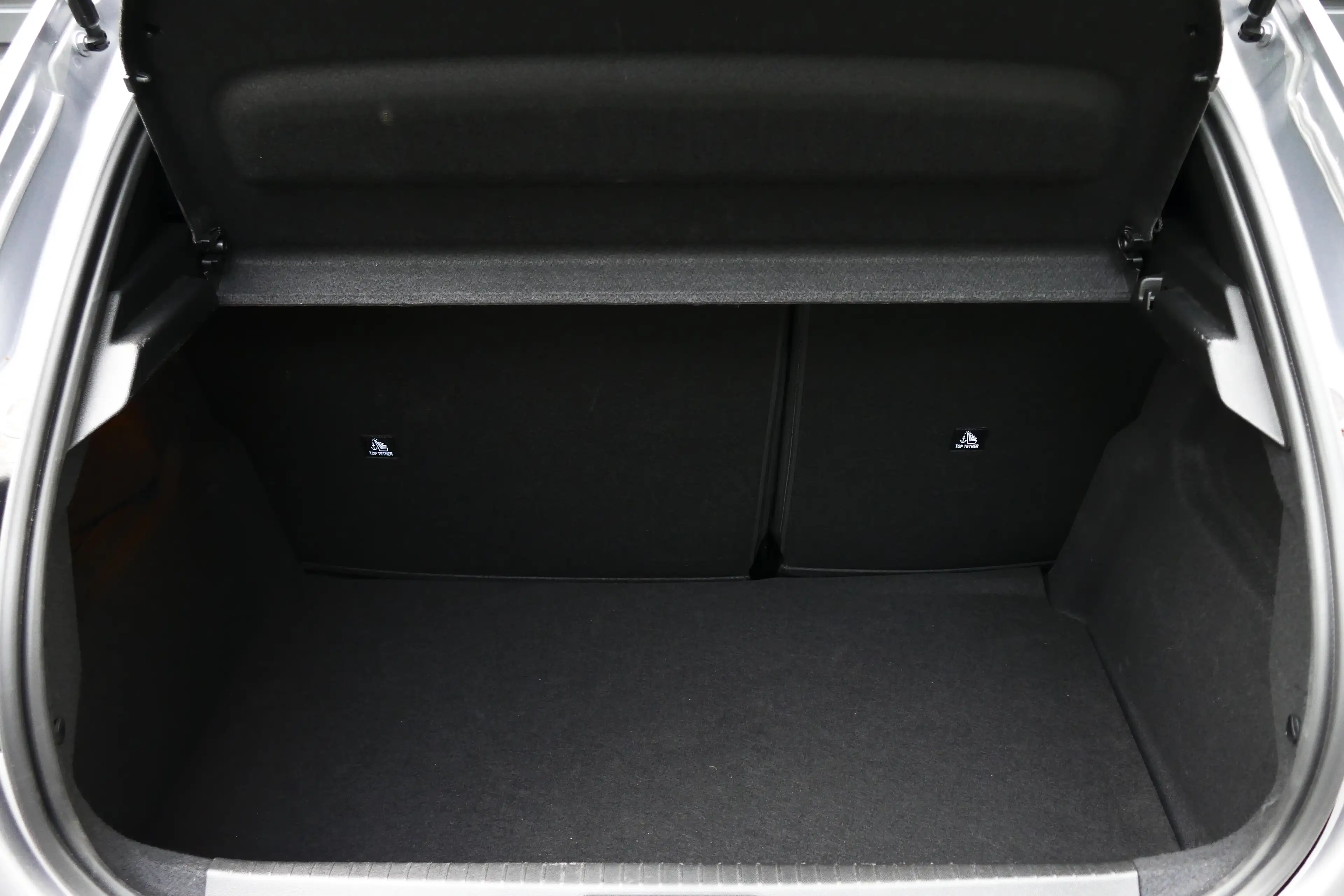 Peugeot 208 1.2 HYBRID 145PK GT AUTOMAAT / CAMERA V+A / FULL-L — photo 13