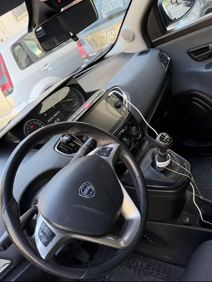 Lancia Ypsilon 2022