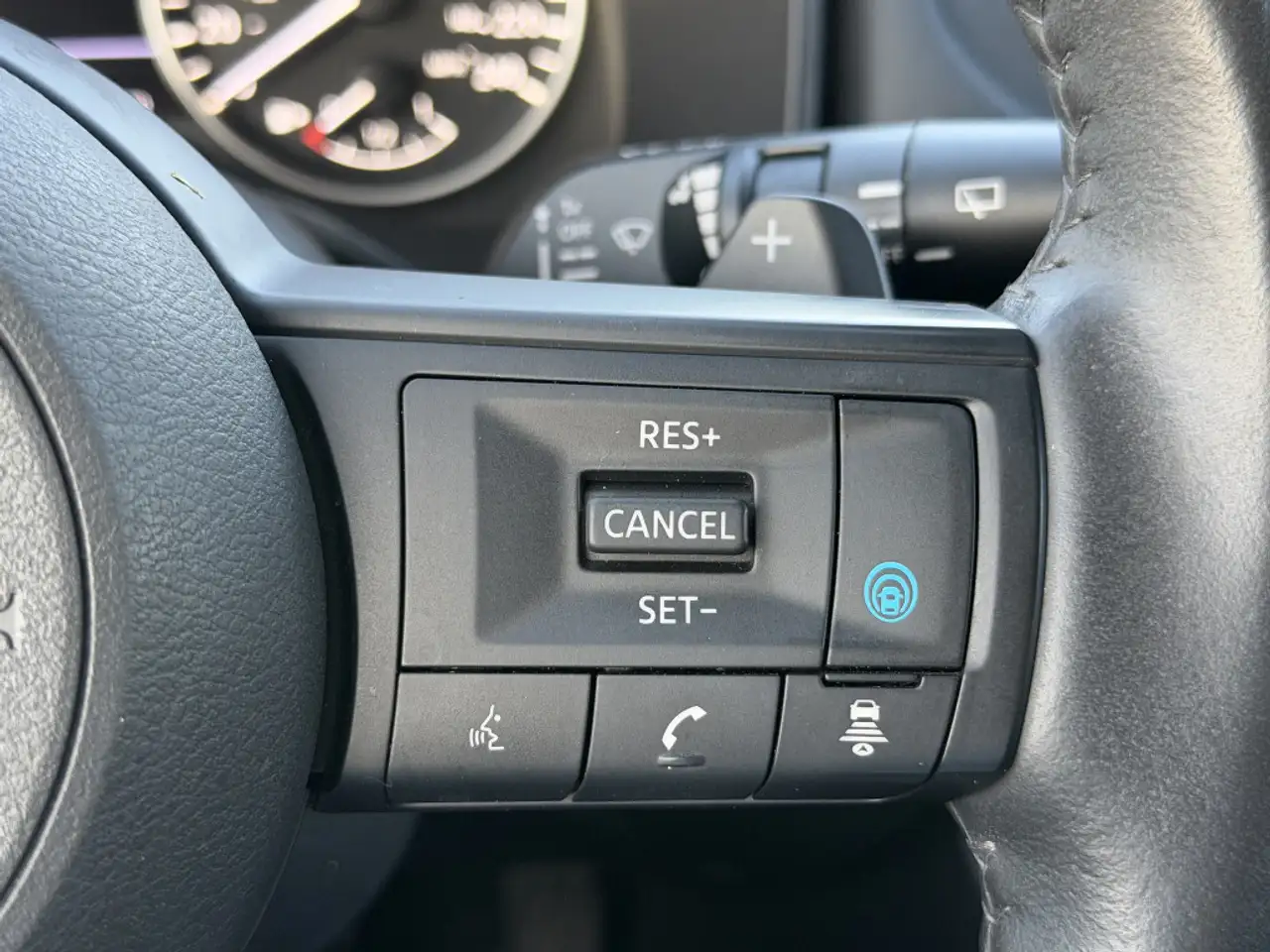 Nissan Rogue fotografie Nissan Rogue