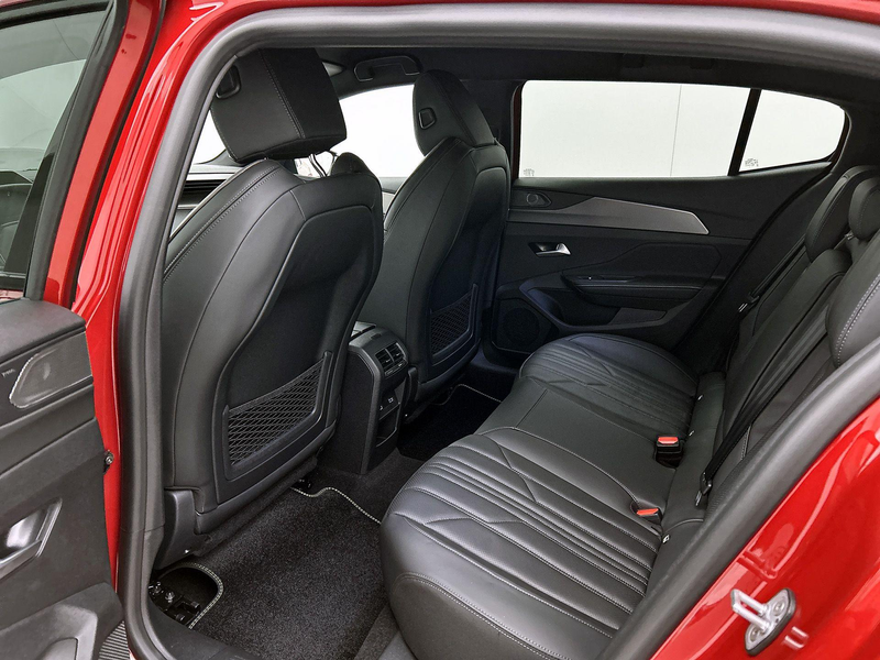 Peugeot 408 1.6 GT Exclusive Plug-In Hybrid 240 PK | Navigatie — photo 13