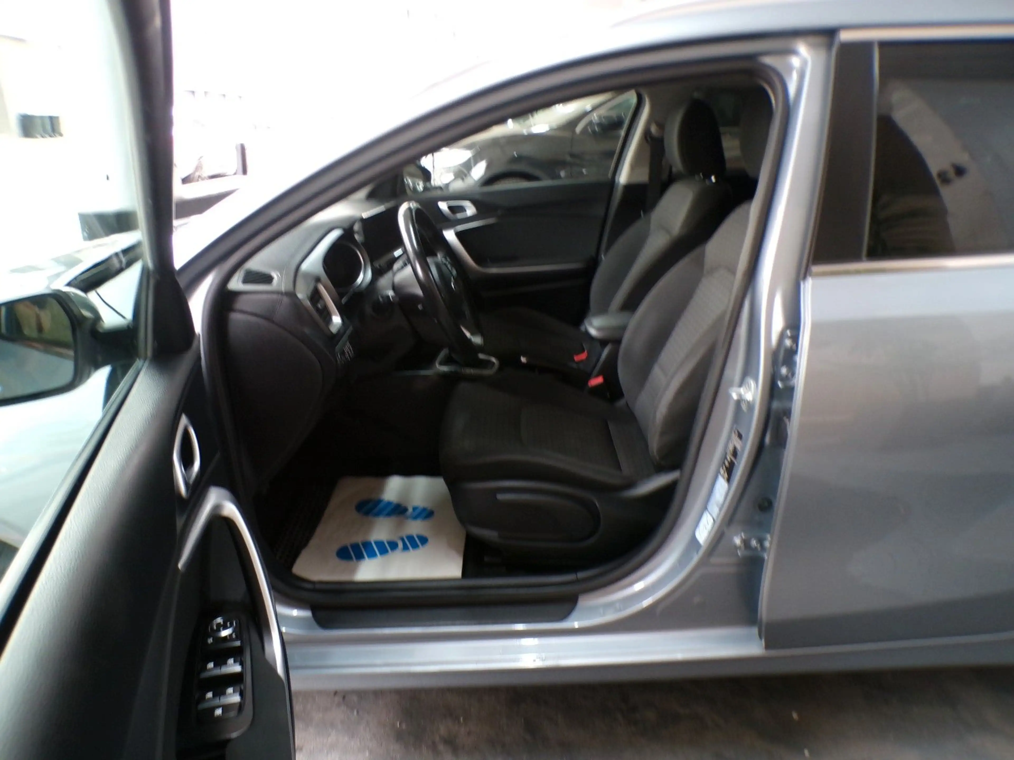 Kia Ceed SW / cee'd SW Cee'd Sportswagon/Garantie/Klima/Navi/TÜV NEU — photo 12