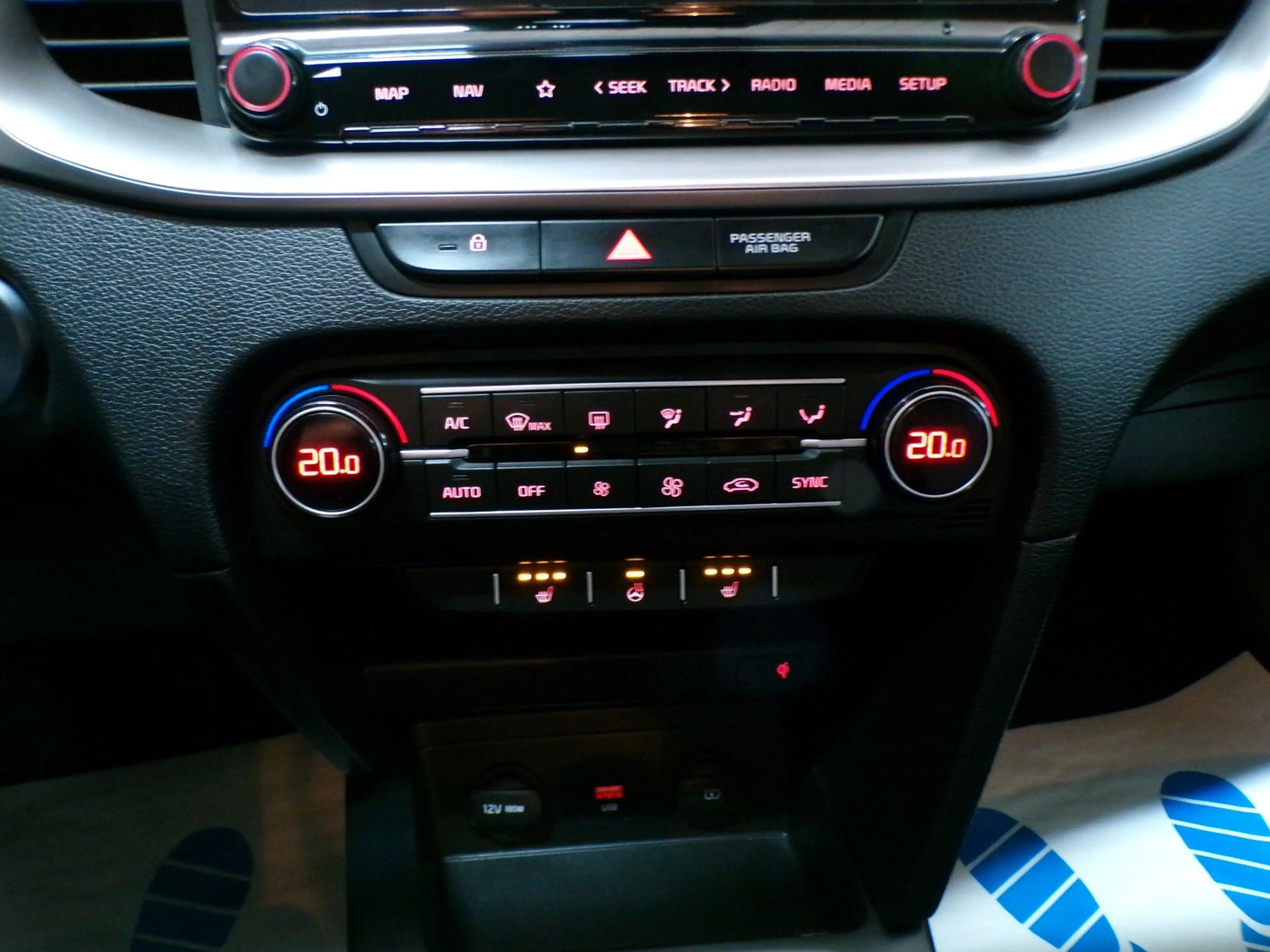 Kia Ceed SW / cee'd SW Cee'd Sportswagon/Garantie/Klima/Navi/TÜV NEU — photo 19