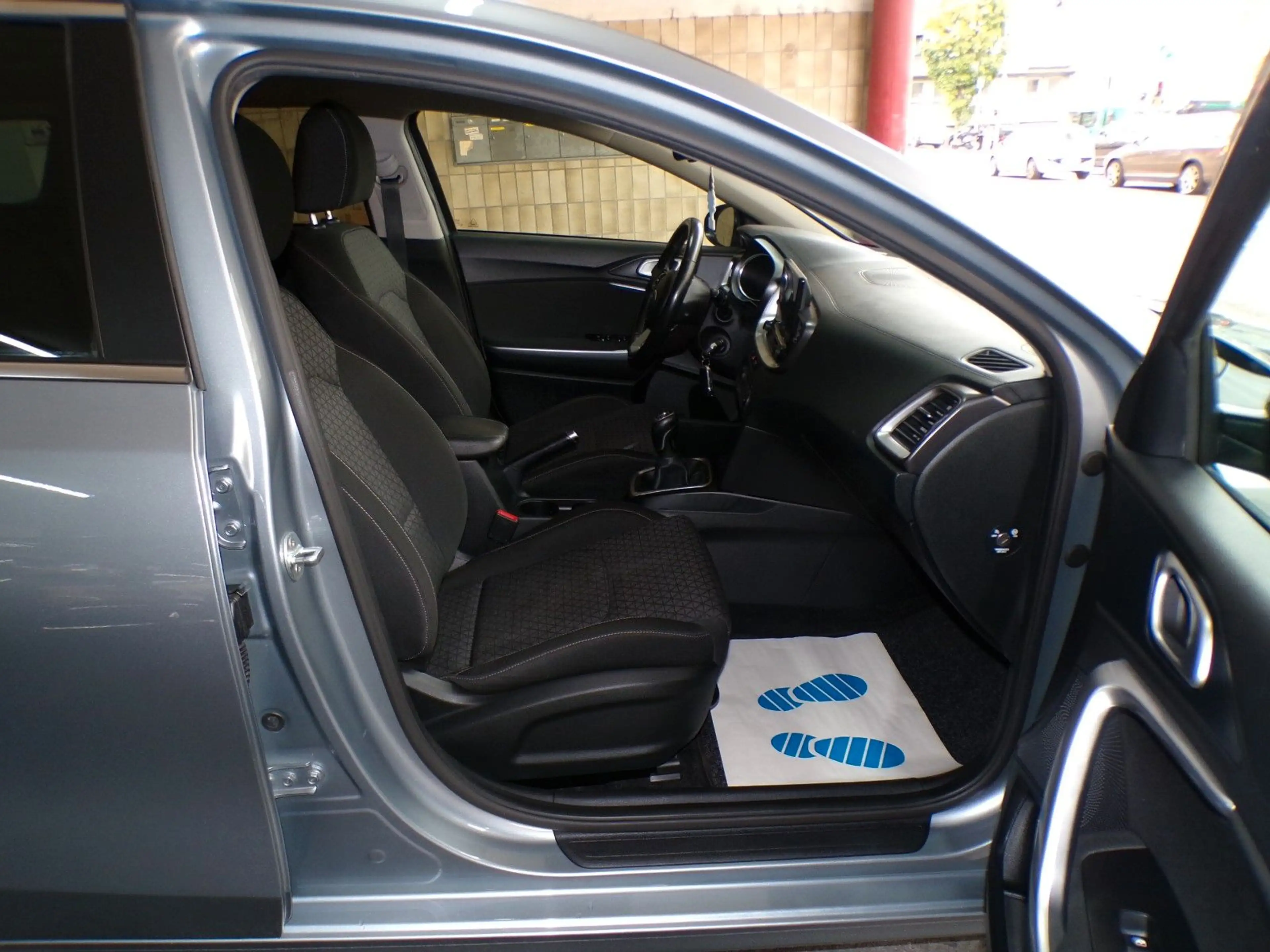 Kia Ceed SW / cee'd SW Cee'd Sportswagon/Garantie/Klima/Navi/TÜV NEU — photo 15