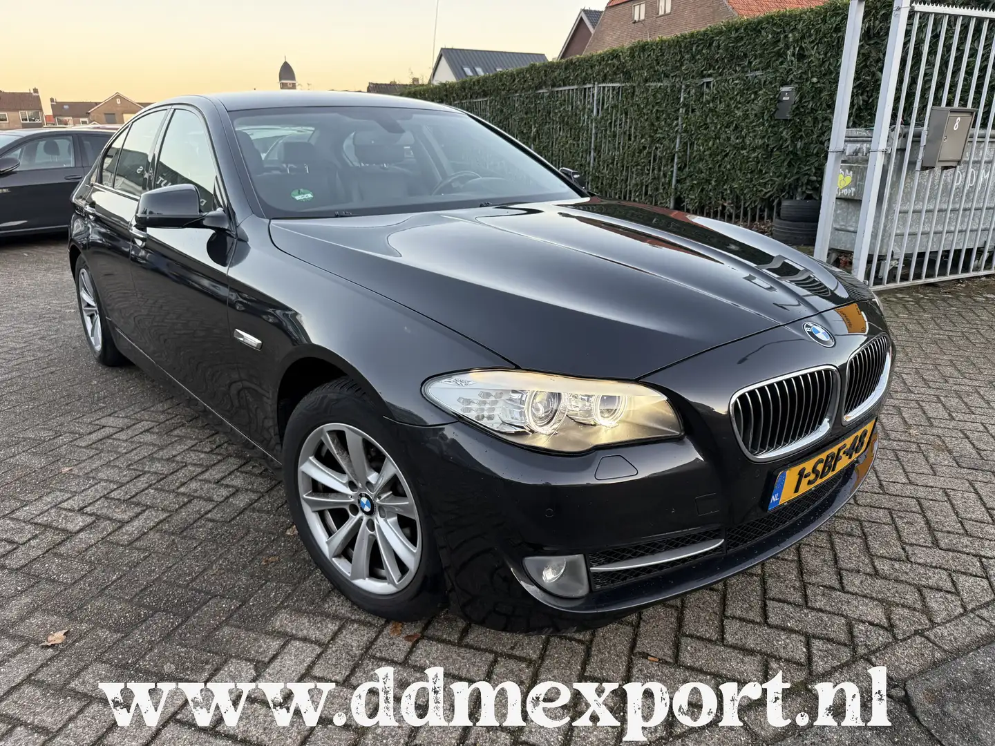 BMW 520 5-serie 520i AUT SEDAN LEDER/XENON/NAVI/CLIMA Grijs - 1