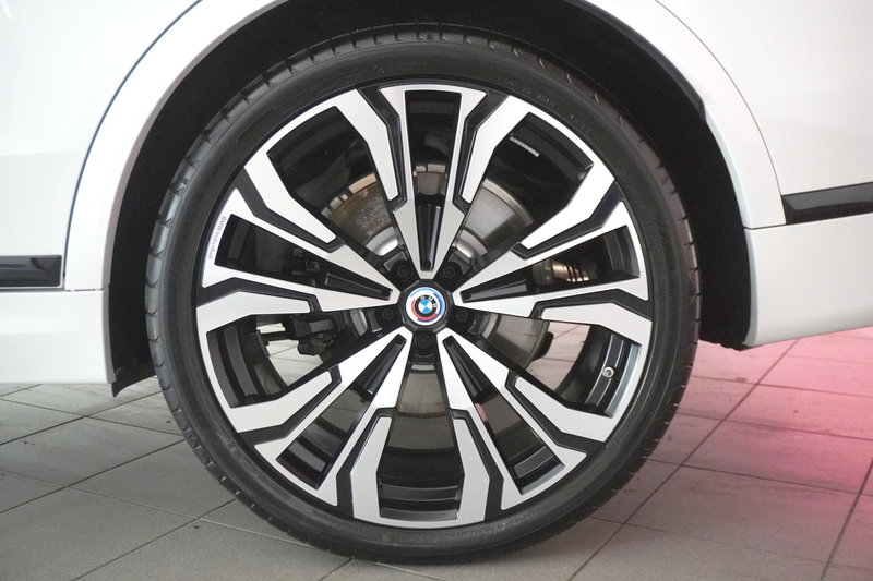 BMW X7 xDrive40d — photo 5