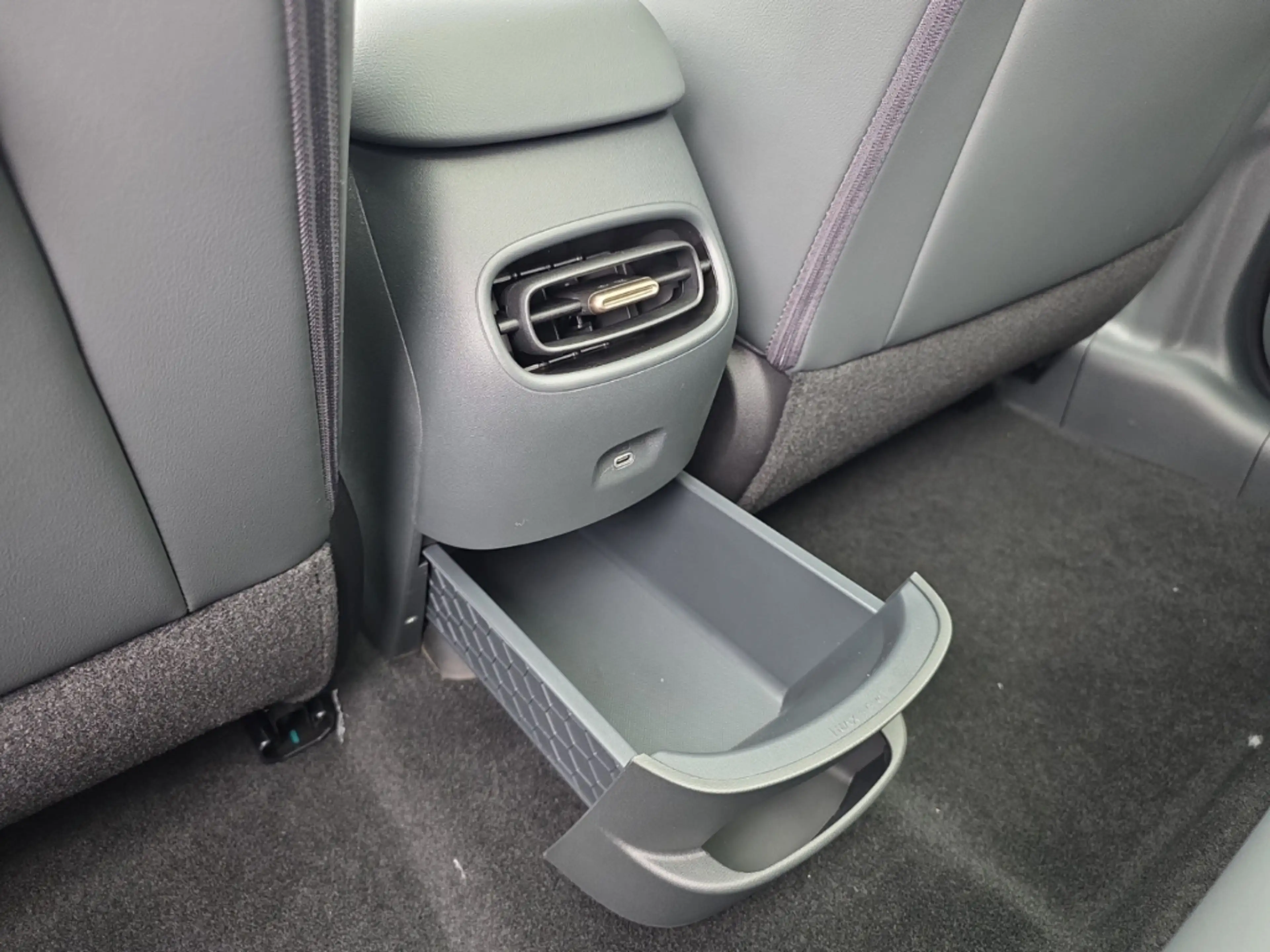 GWM SUV Luxury 1.5 Hybrid DHT Panoramadach — photo 10