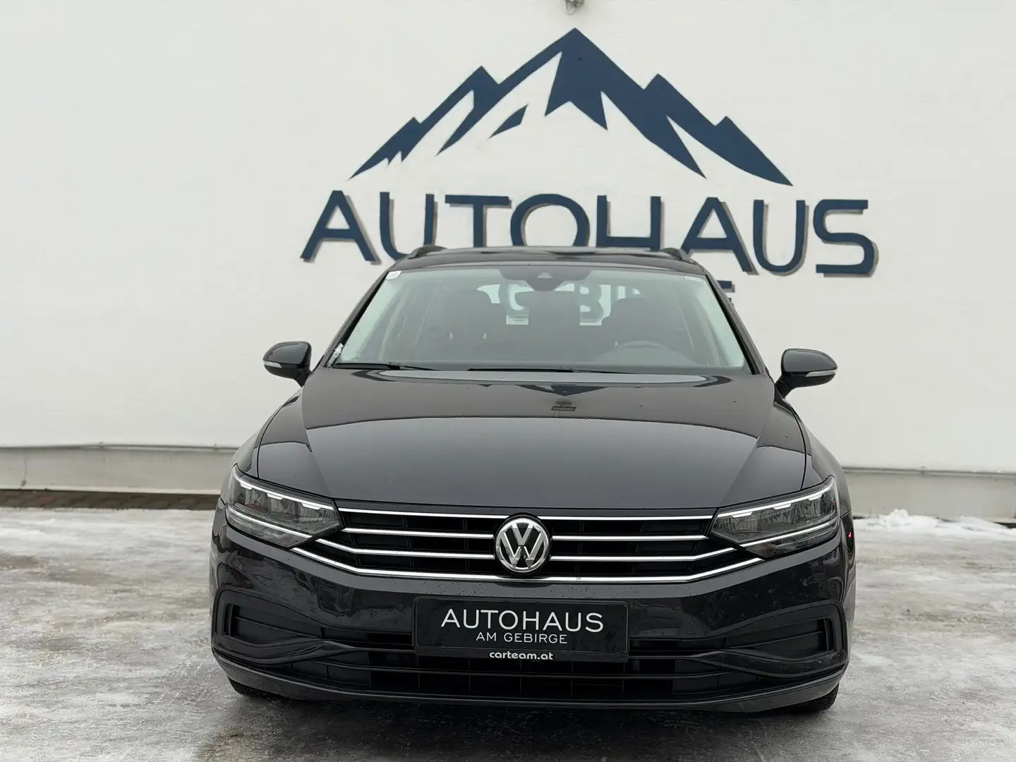 Volkswagen Passat Variant Basis Grau - 1