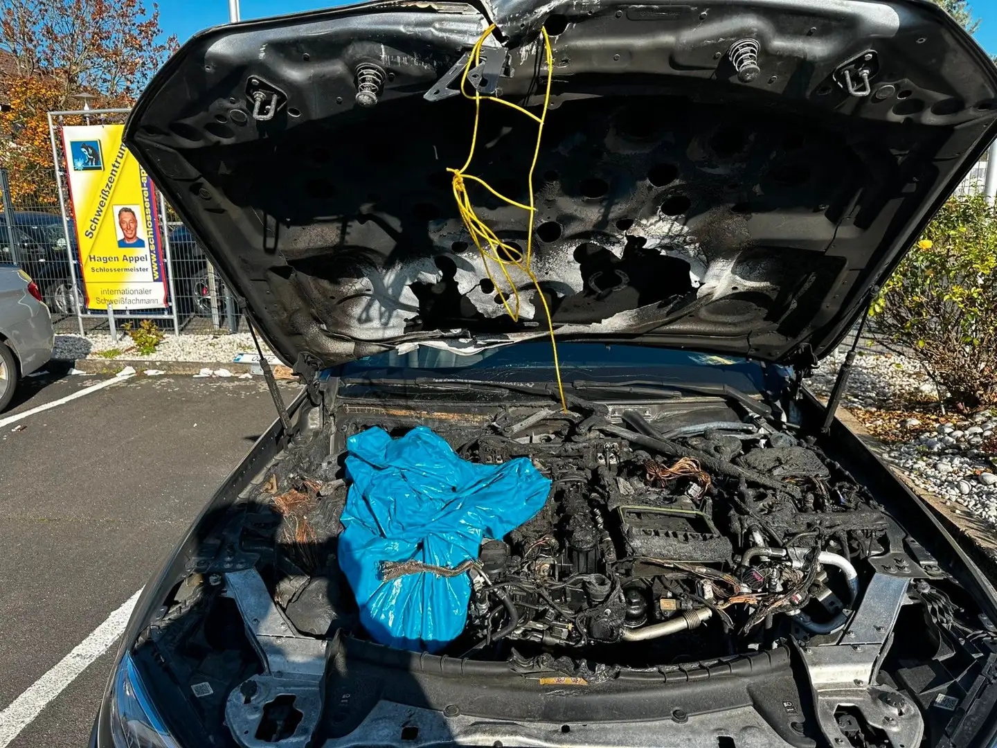 Mercedes-Benz E 220 d BRANDSCHADEN*DESIGNO*PANO*BRMST*KAME*BEAM Gris - 2
