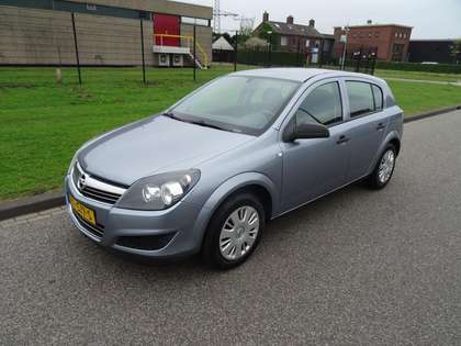 Opel Astra 1.4 Selection