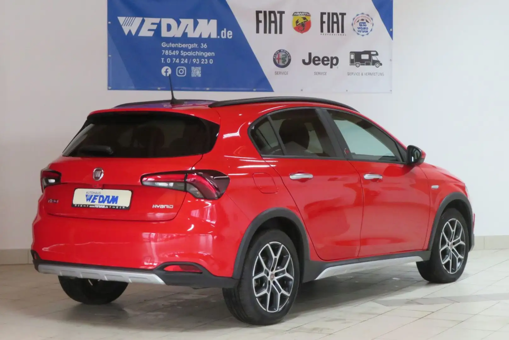 Fiat Tipo Cross 5-Türer RED 1.5 Hybrid 130PS DCT *LED Rot - 2
