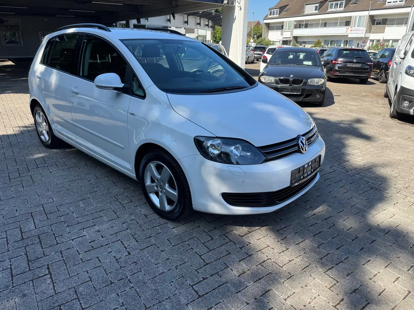 Volkswagen Golf Plus Comfortline,lückenlose Scheckheftgepflegt beiVw Weiß - 1