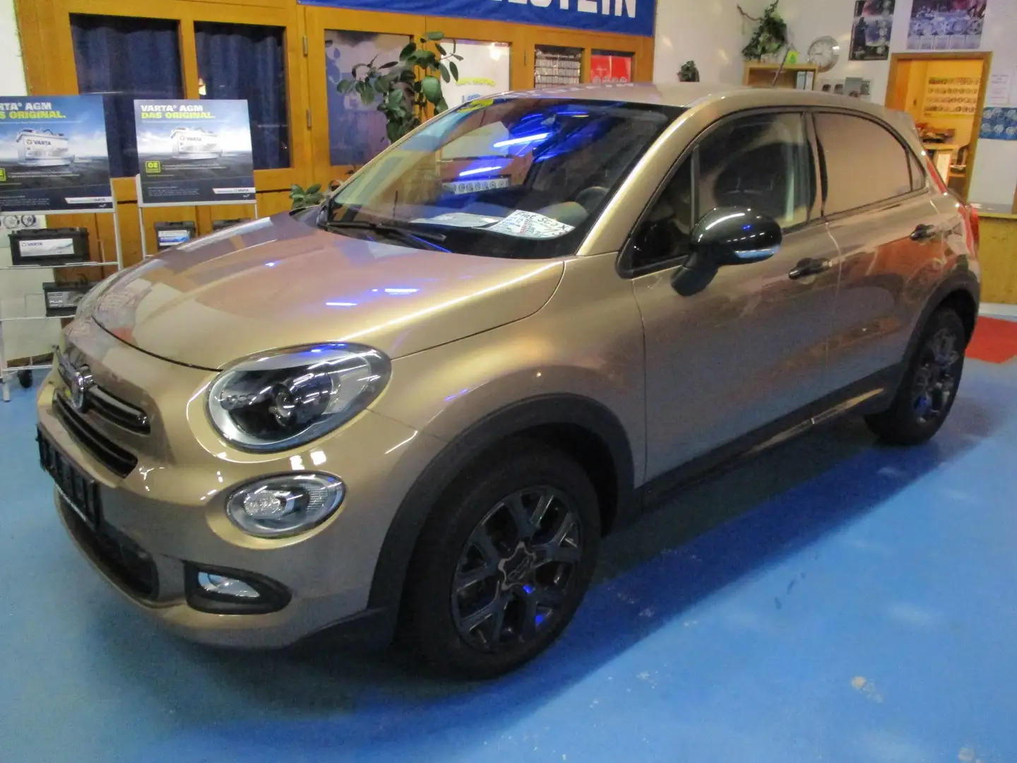 Fiat 500X 500X 1.4 Navi,Bi-Xenon,Leder,Top Zustand - 2